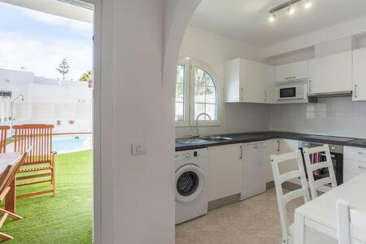 Villa Beachside Eter With Private Pool, Bbq & Fast Wifi Corralejo