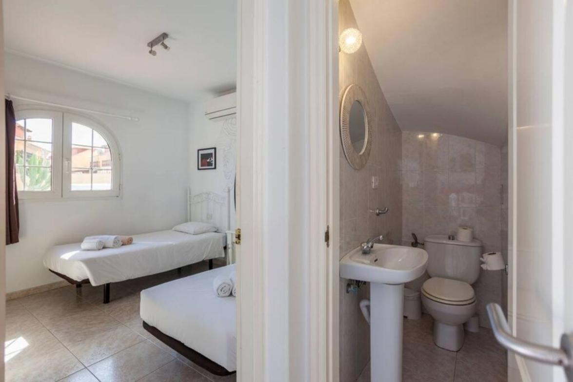 Tierra- Sea View, Private Pool, Bbq & Wifi By Amazzzing Travel Villa