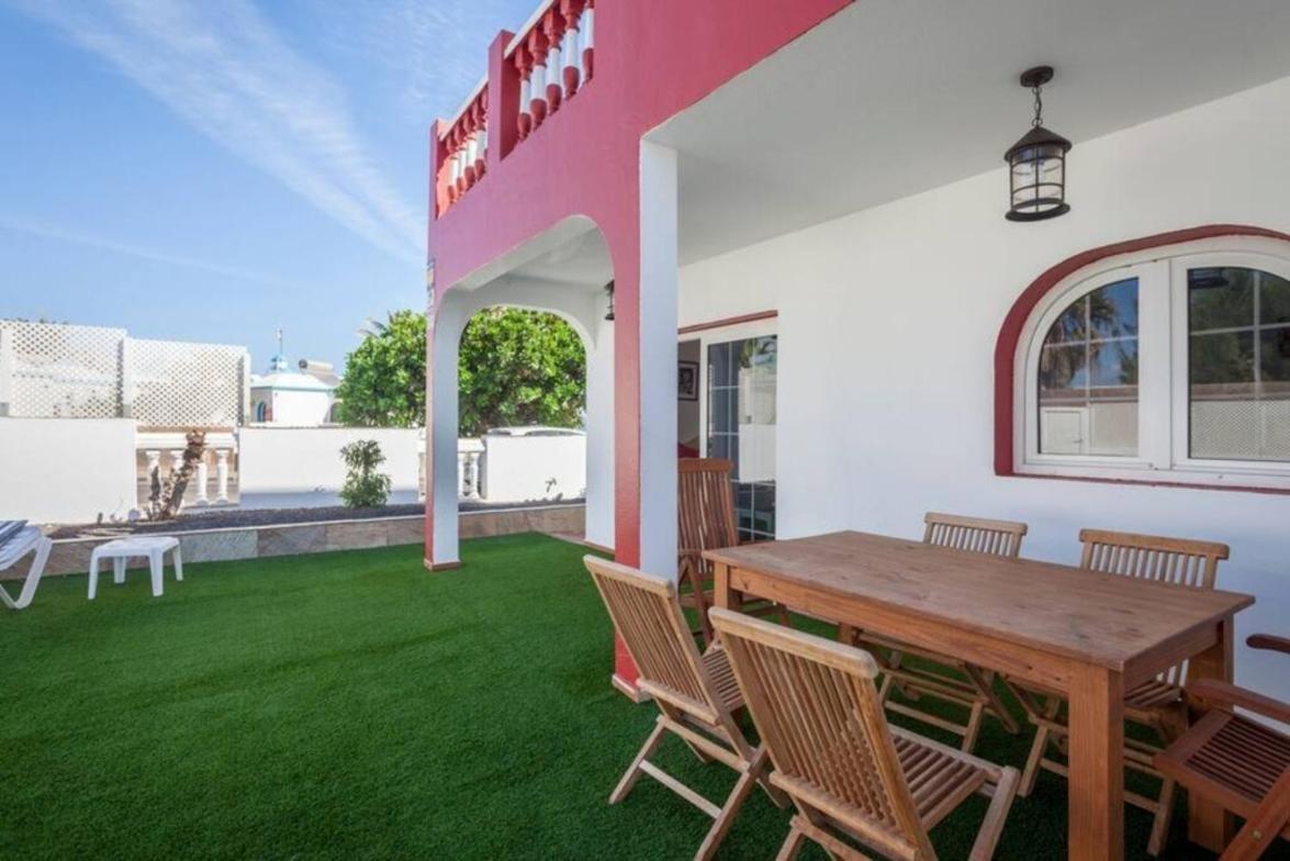 Villa Tierra- Sea View, Private Pool, Bbq & Wifi By Amazzzing Travel Corralejo