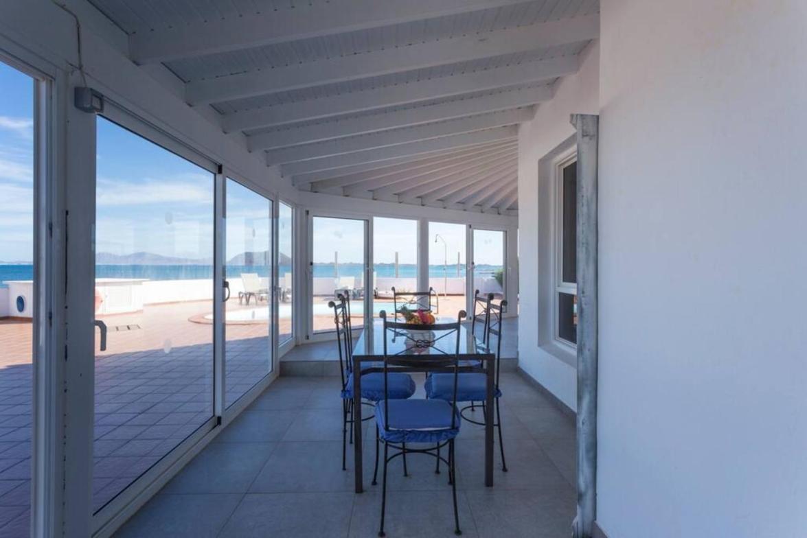 Beachfront Remos With Lobos Island View, Private Pool, Wifi & Bbq By Amazzzing Travel *