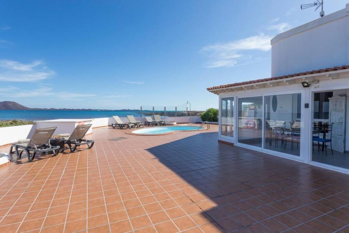Beachfront Remos With Lobos Island View, Private Pool, Wifi & Bbq By Amazzzing Travel