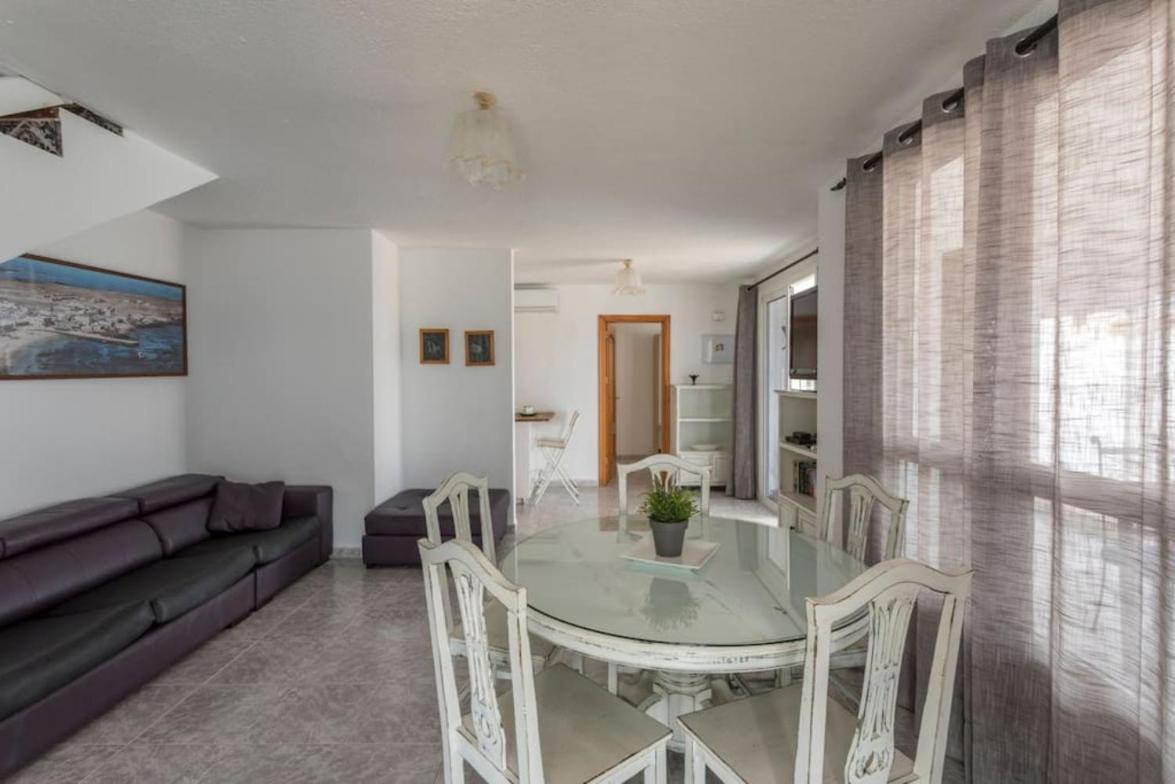 Beachfront Remos With Lobos Island View, Private Pool, Wifi & Bbq By Amazzzing Travel Villa Corralejo