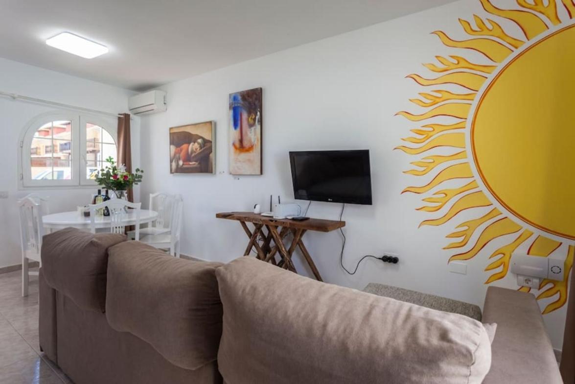 Fuego At Galera Boutique Art By Amazzzing Travel Villa