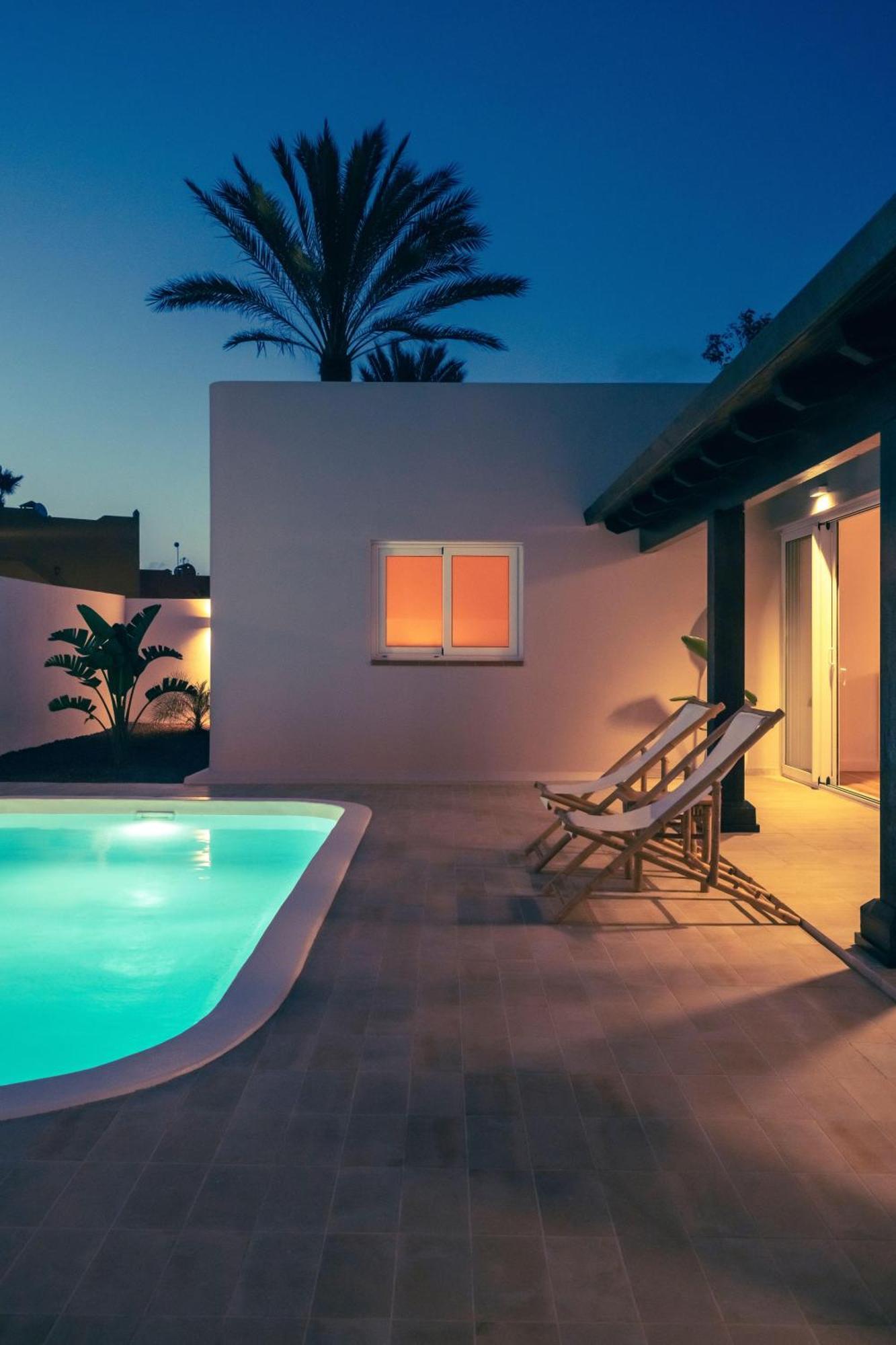 Tropico - Design House With Pool In Corralejo