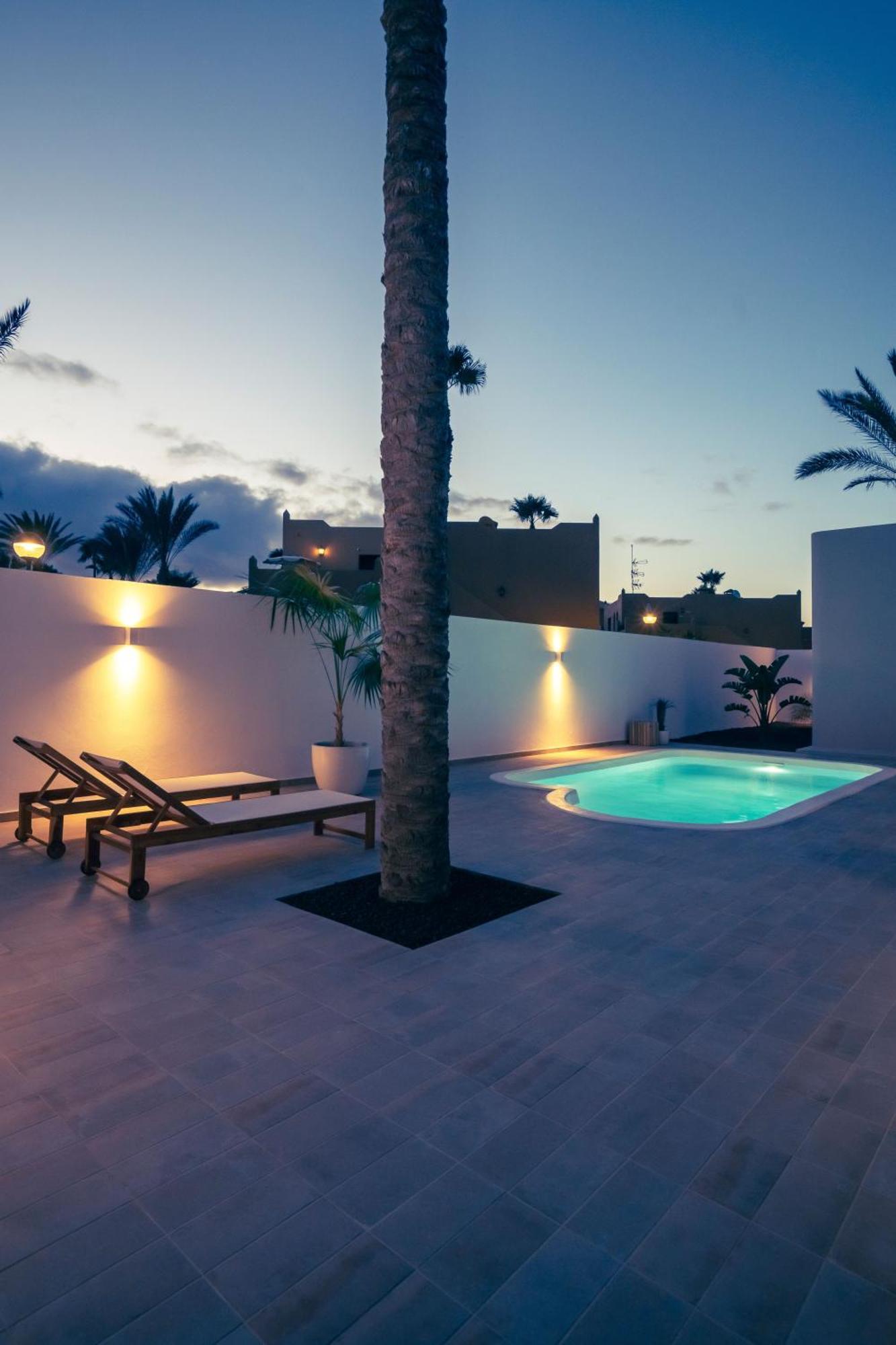 Tropico - Design House With Pool In *