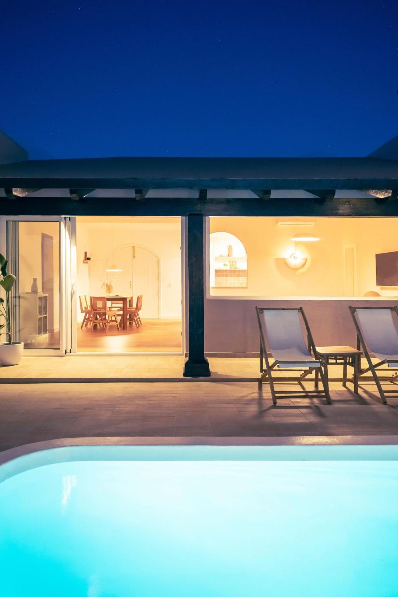 Tropico - Design House With Pool In