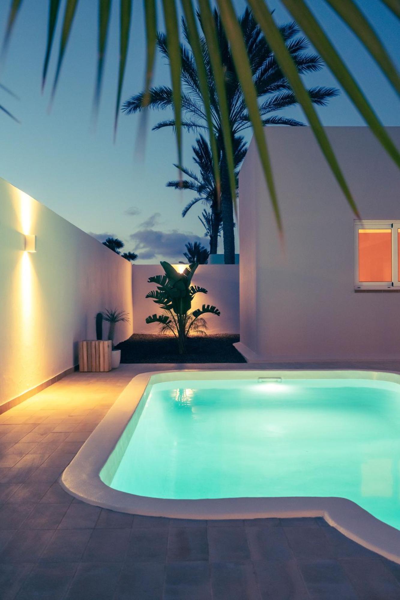 Villa Tropico - Design House With Pool In *