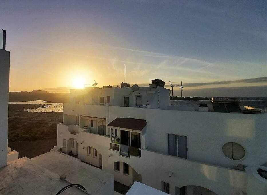 Apartment Breeze View House By The Sea