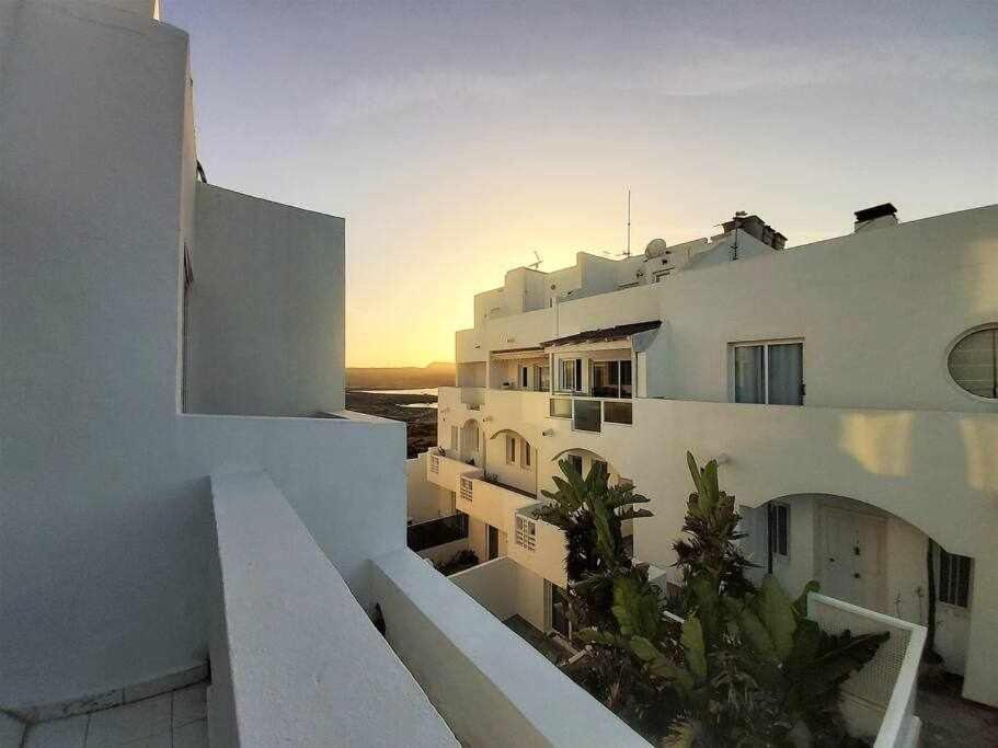 Breeze View House By The Sea Apartment *