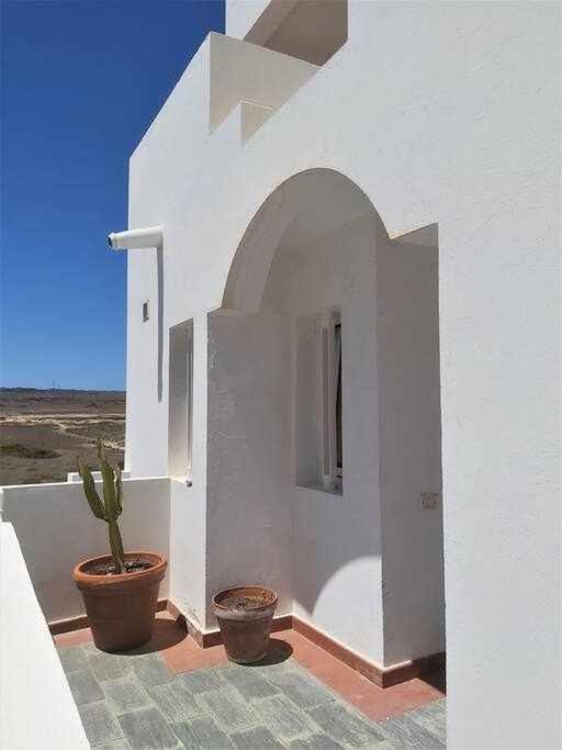 Blue Breeze House With Pool Facing Sea Corralejo