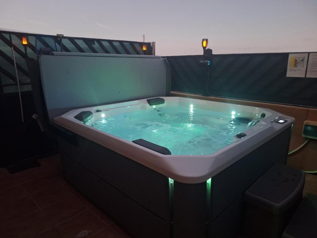 Villadunas - With Luxury Hot Tub Corralejo