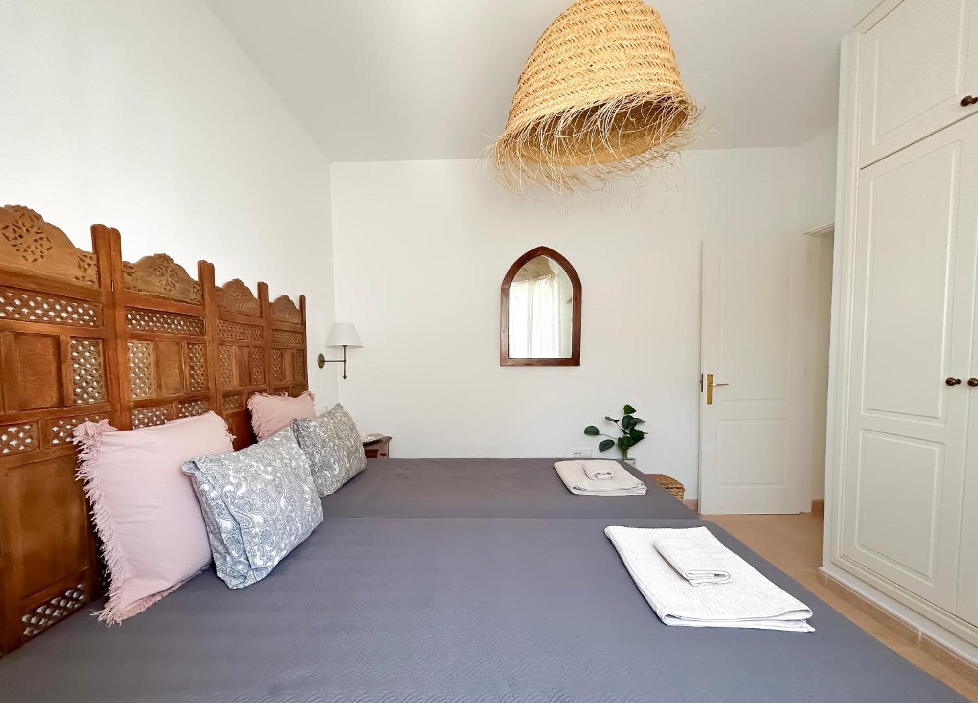 Villa House Boho Palm With Private Heated Pool And Garden, 3 Bedrooms, Wi-fi