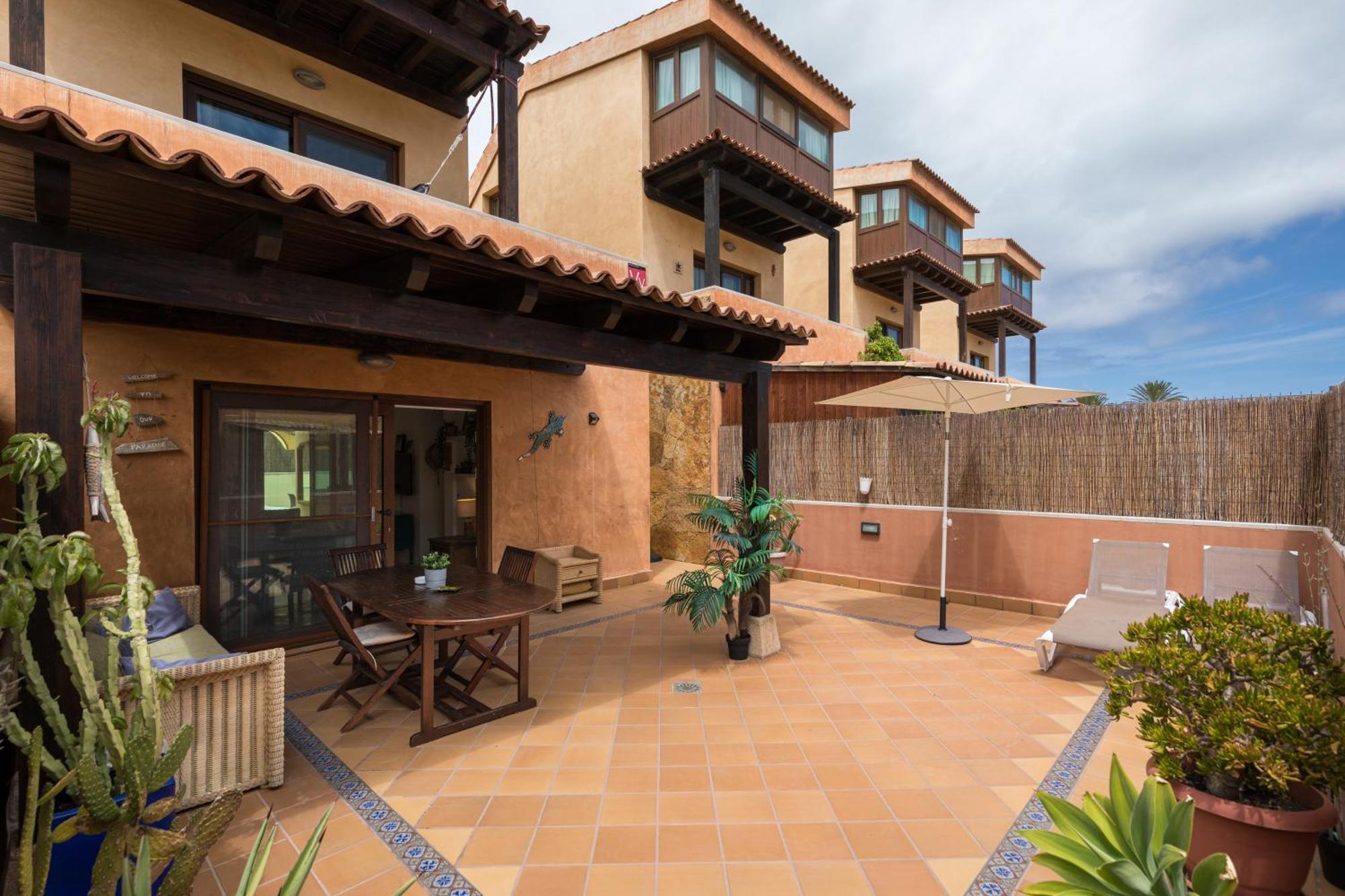 Villa Sunset 4 Bedroom 200m To Beach+fast Wifi *