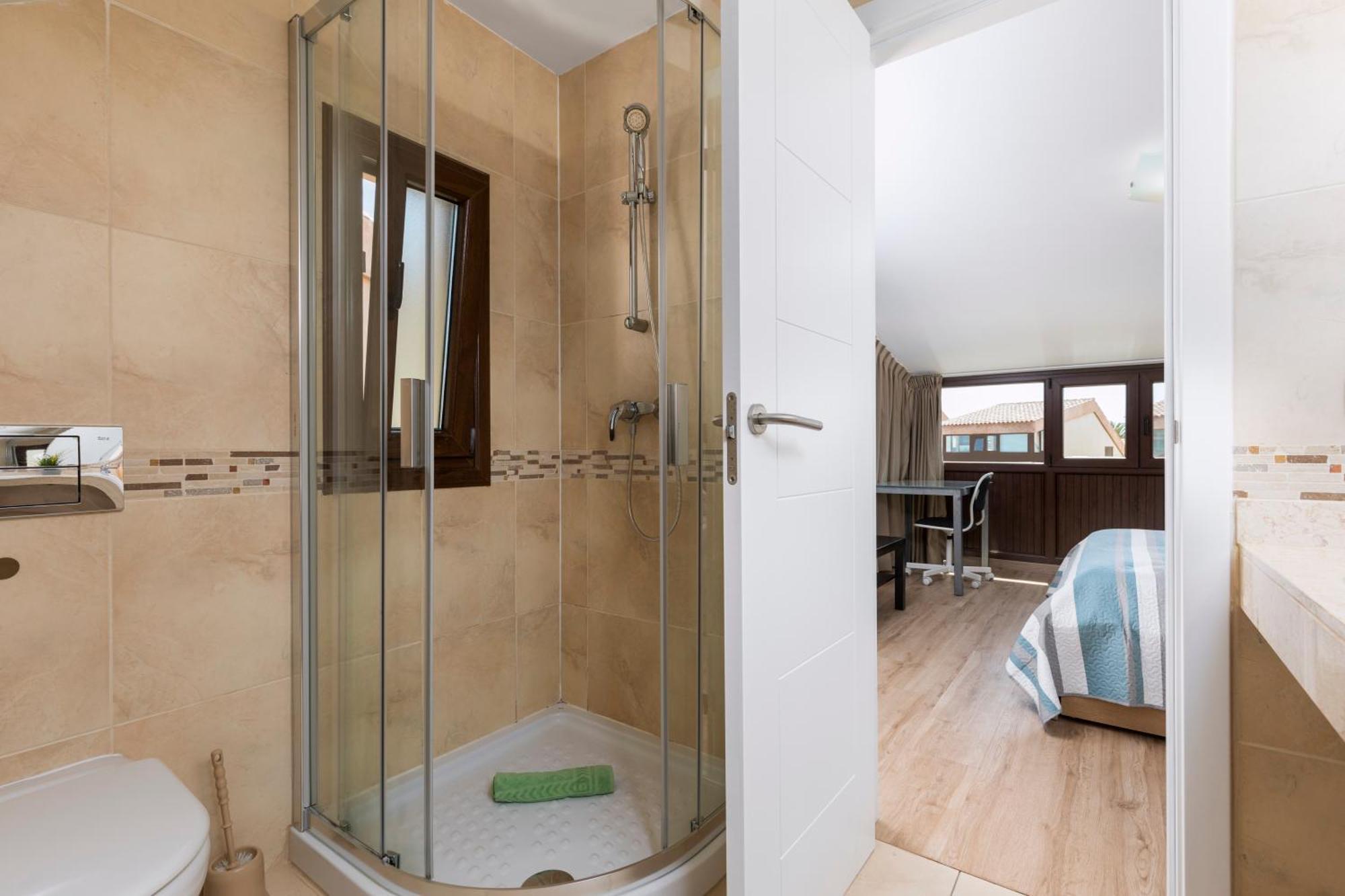 Sunset 4 Bedroom 200m To Beach+fast Wifi Corralejo