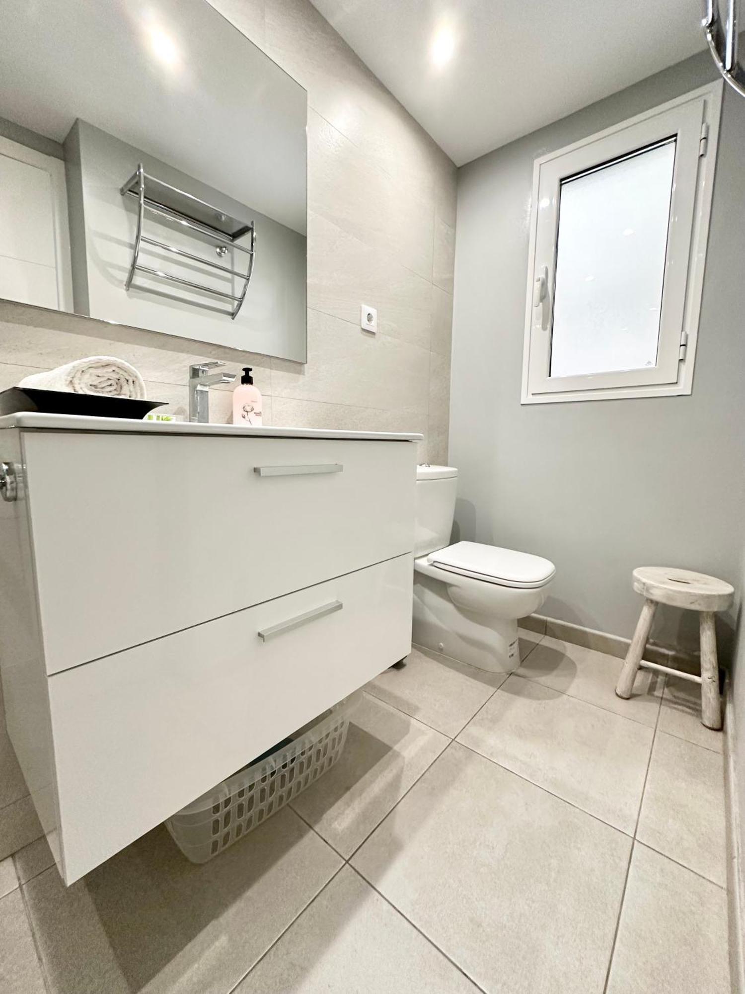 Tutti Frutti Con Piscina, Terraza Soleada Privada, Primera Planta Y Wi-fi *