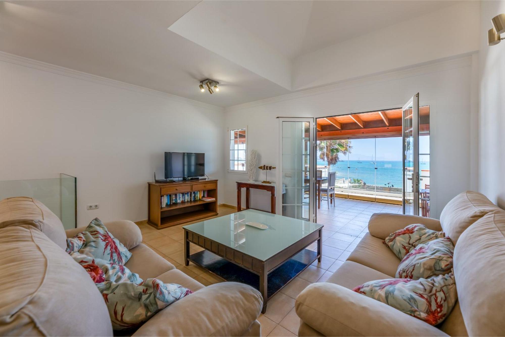 Marina I Beachfront By Holidays Villa *