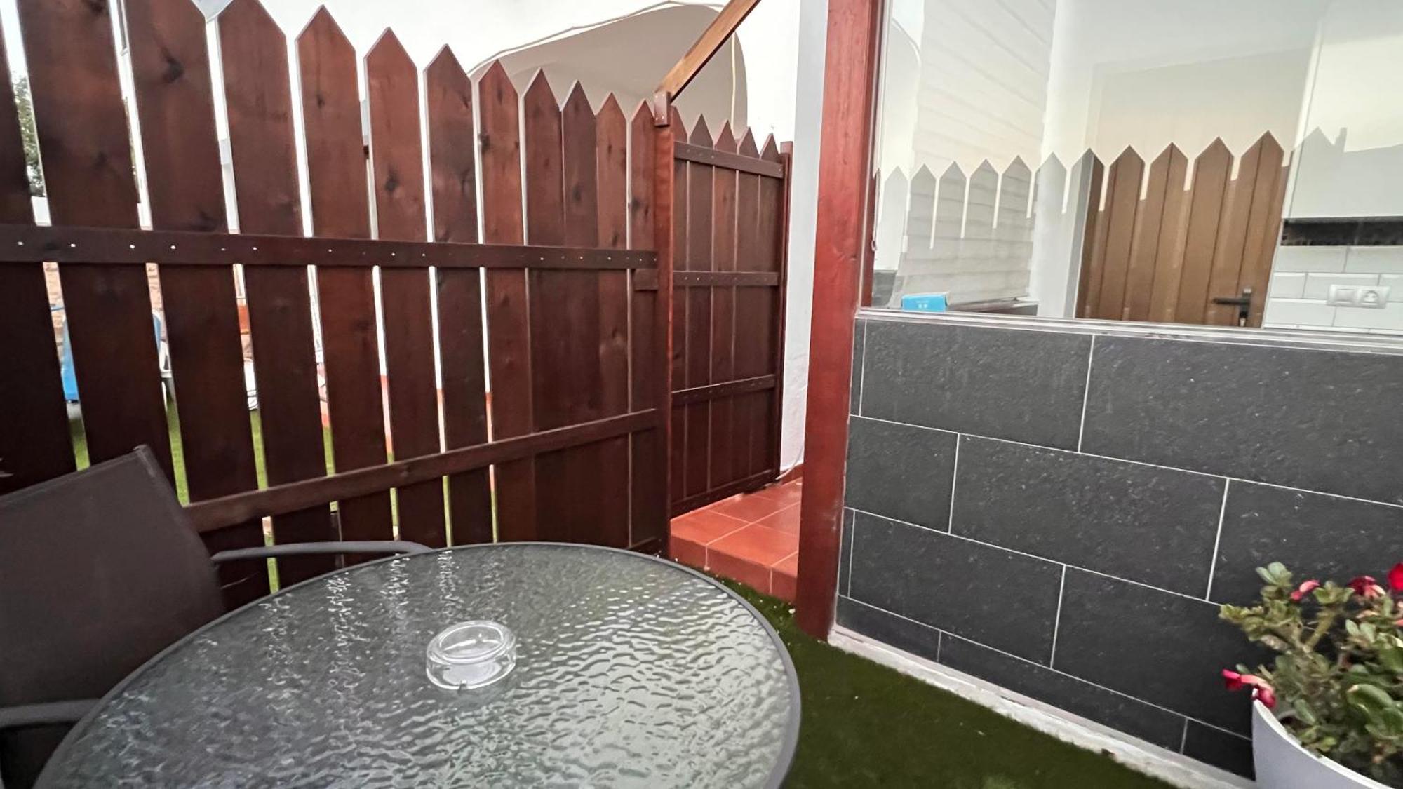 Estudio Agradable, Con Jacuzzi, Terraza Y Barbacoa, Totalmente Independiente Apartment