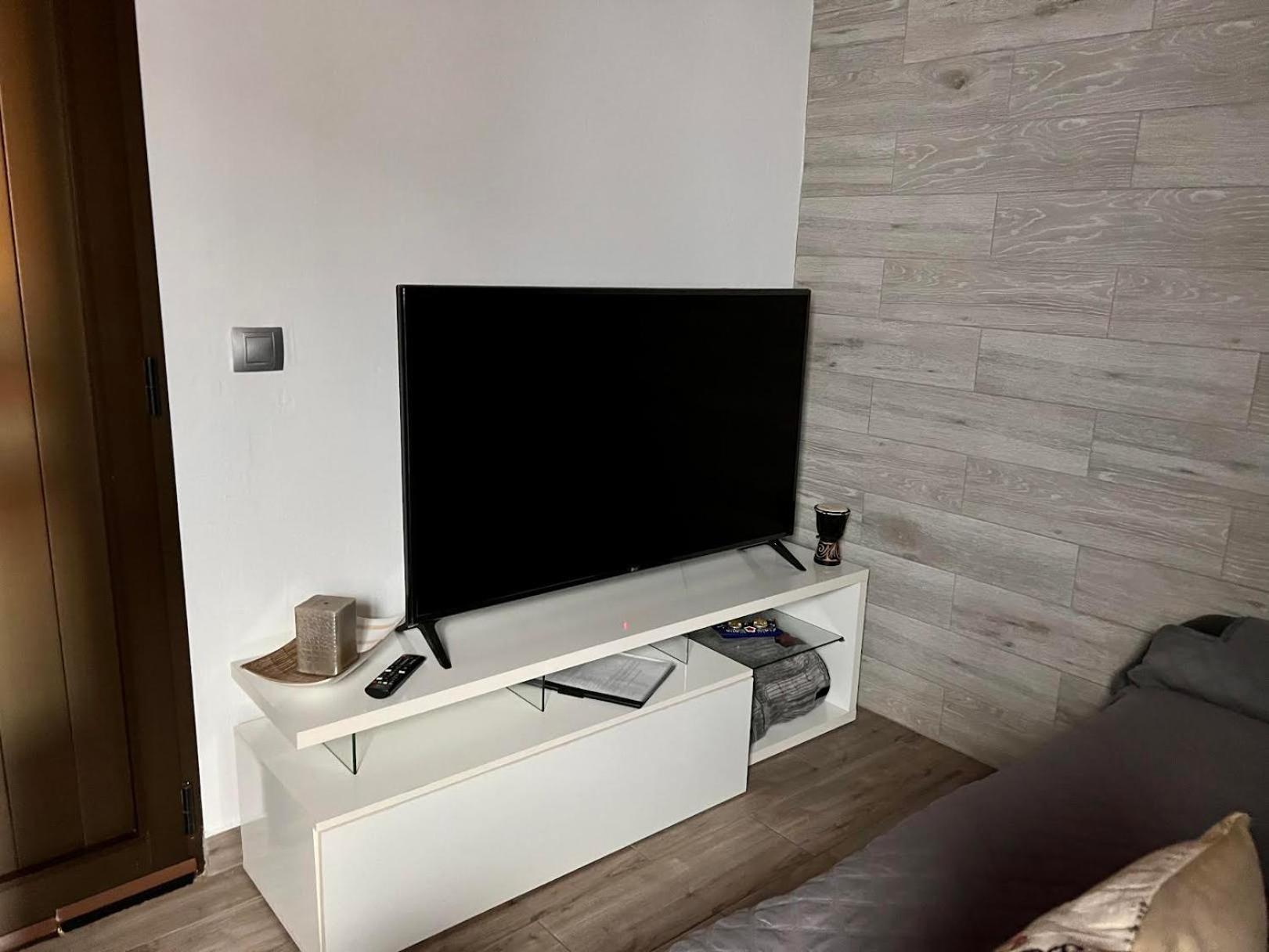 Estudio Agradable, Con Jacuzzi, Terraza Y Barbacoa, Totalmente Independiente * Corralejo