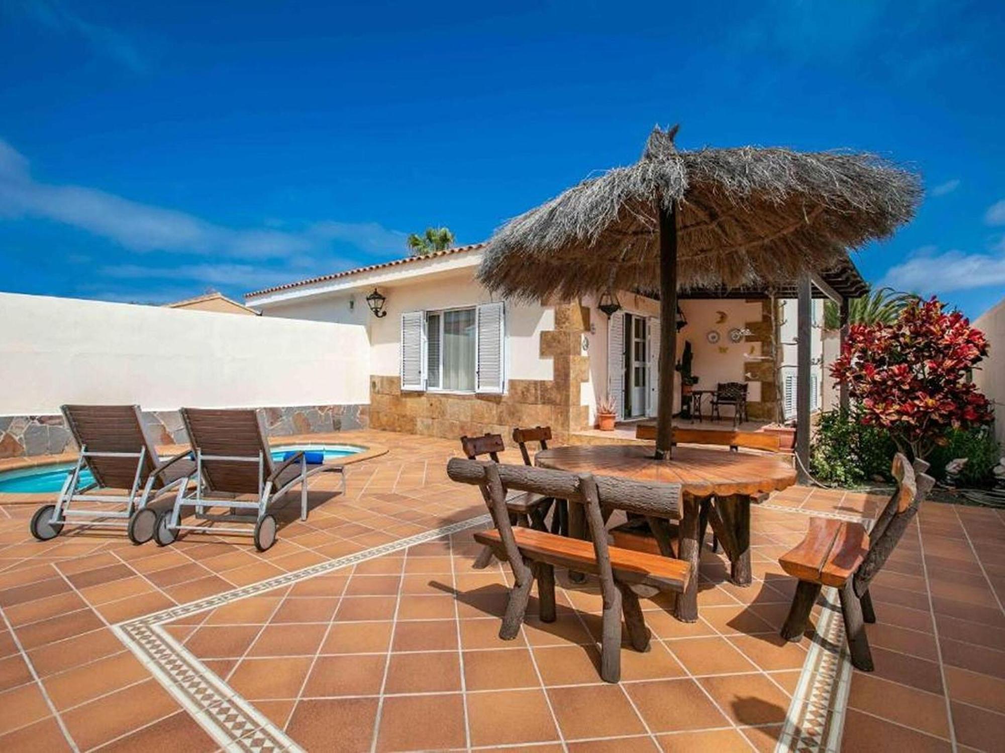 Villa With Private Pool In Playa Corralejo