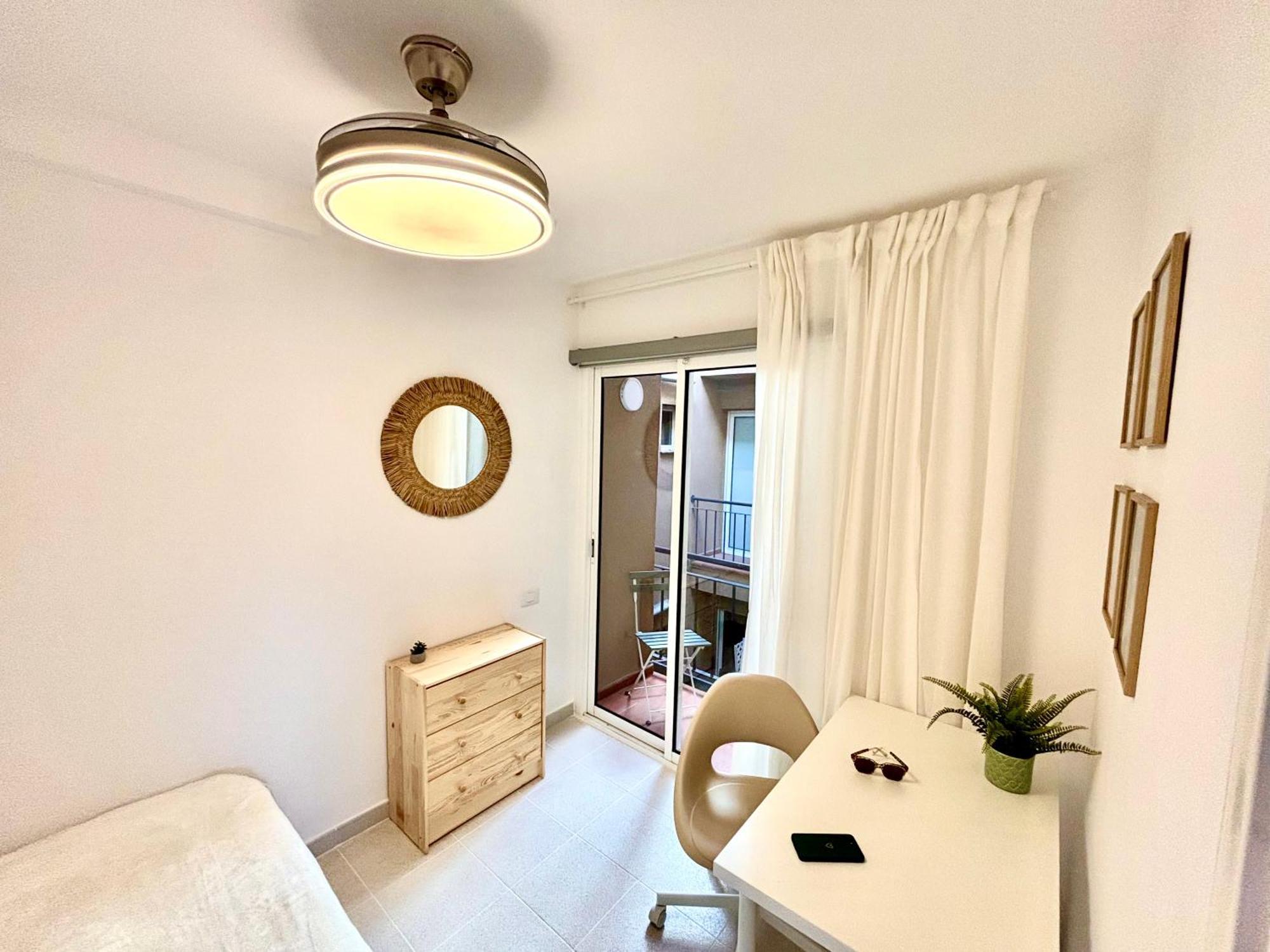 Sunny Terraced Flat In Center Corralejo