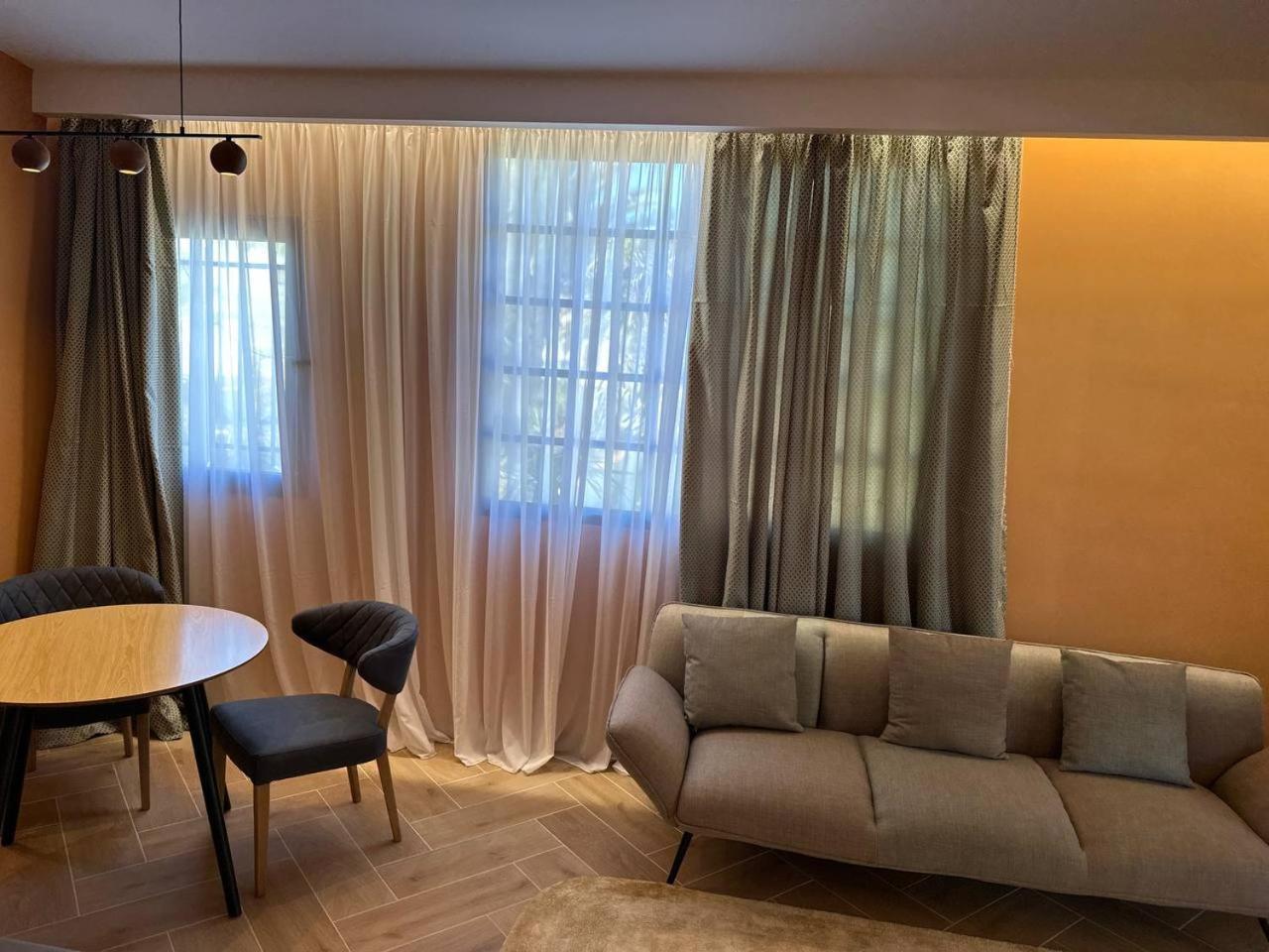 Miramar Boutique Adults Only Apartment
