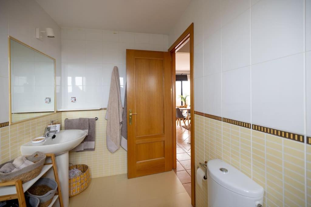 La Caleta Con Piscina Terraza Jardines Privados Terraza Y Wifi * Corralejo