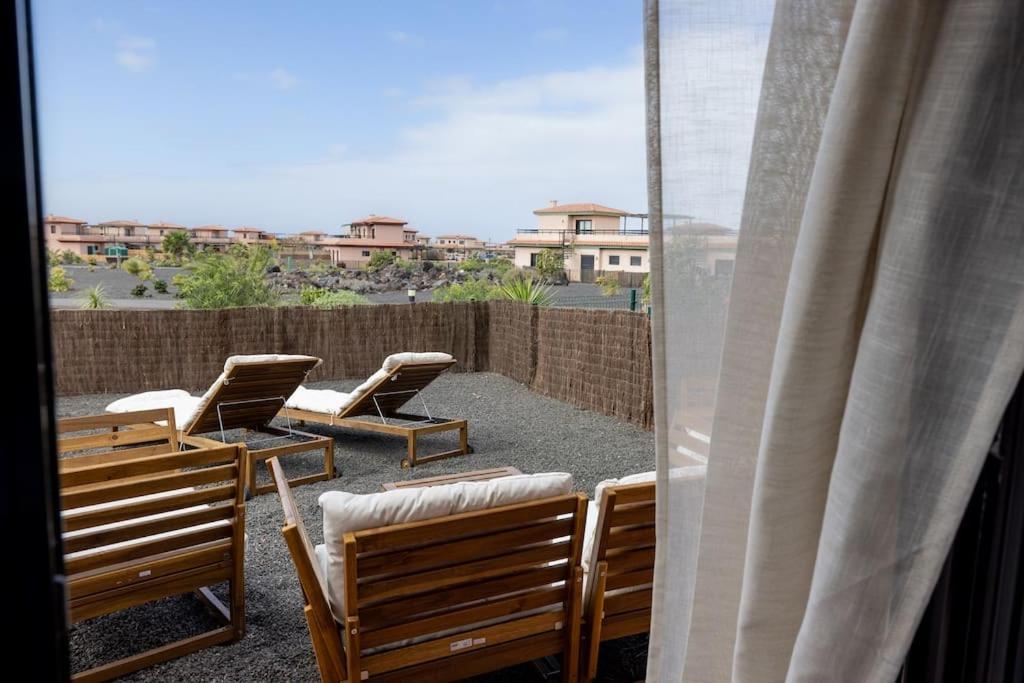 La Caleta Con Piscina Terraza Jardines Privados Terraza Y Wifi