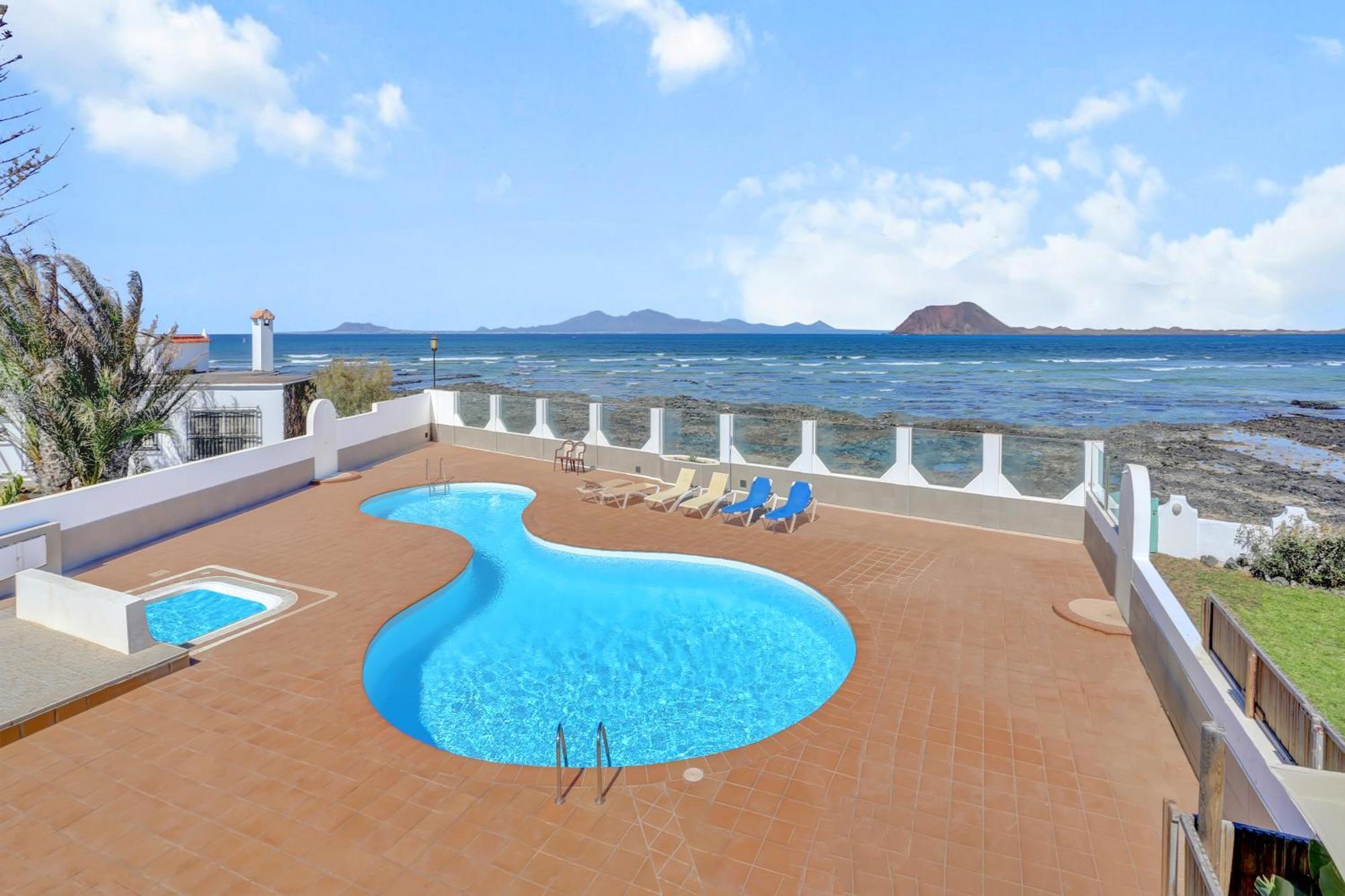 Granados 27 Beachfront *