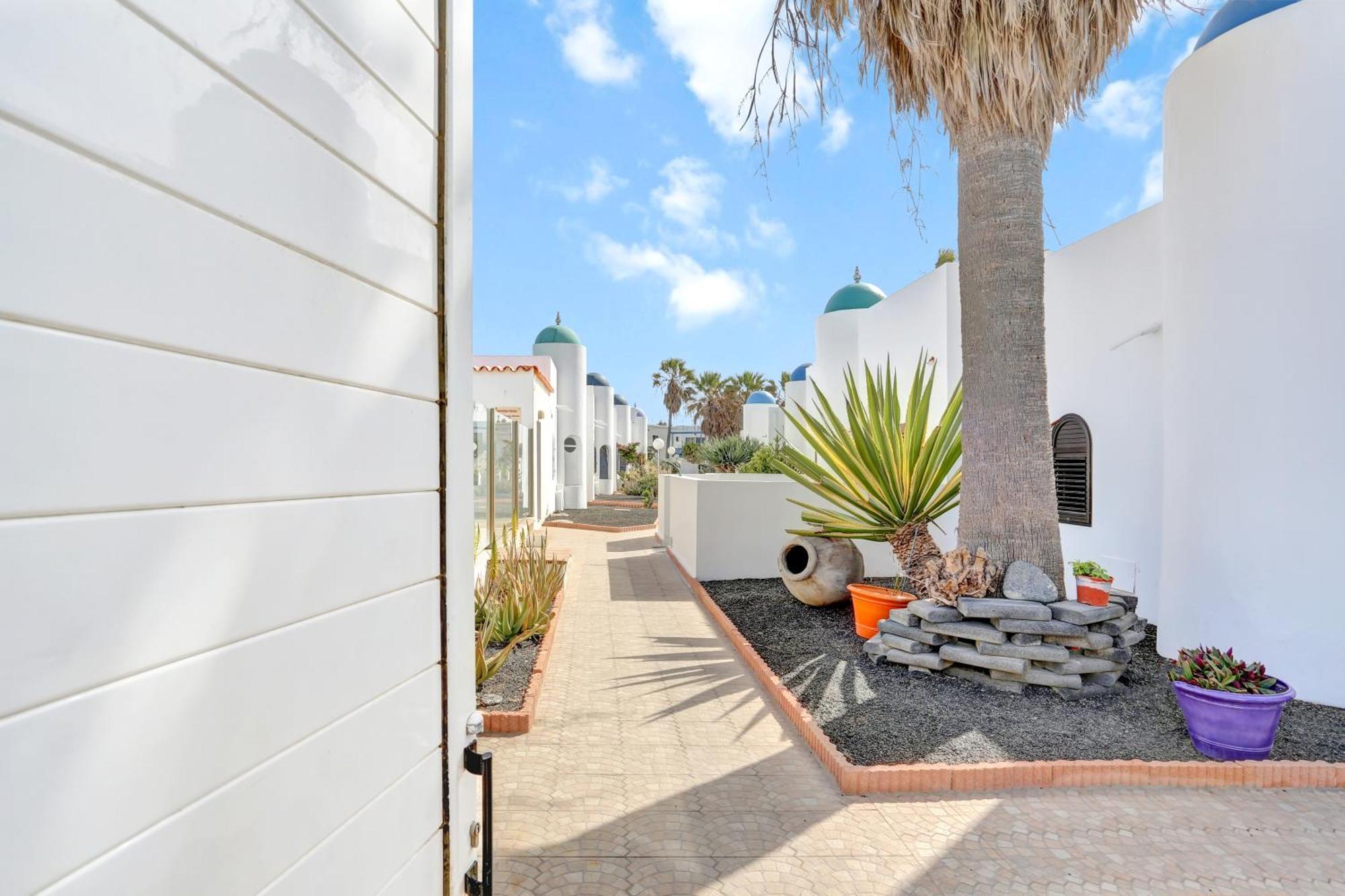 Granados 27 Beachfront Villa Corralejo