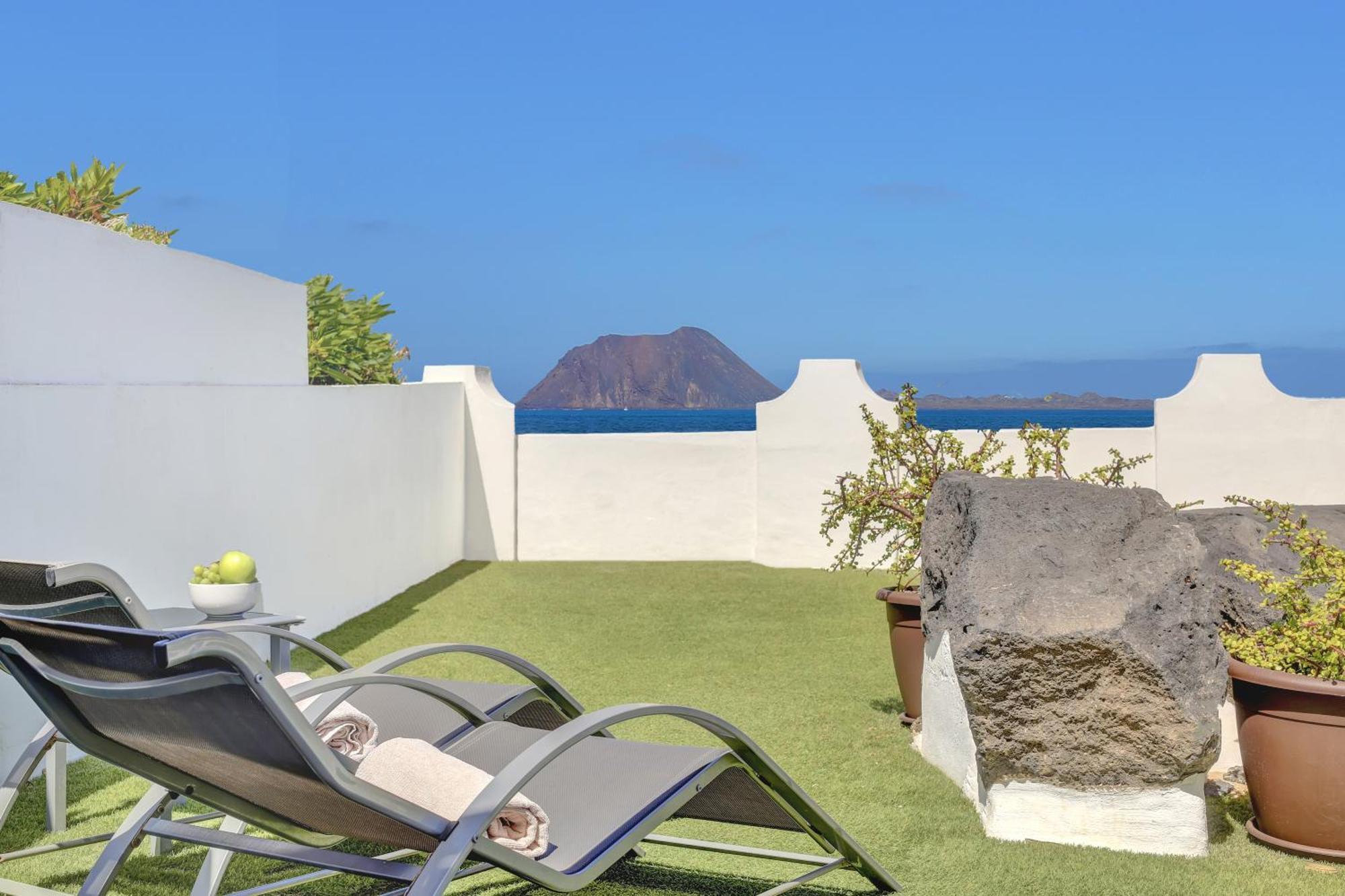 Granados 27 Beachfront *