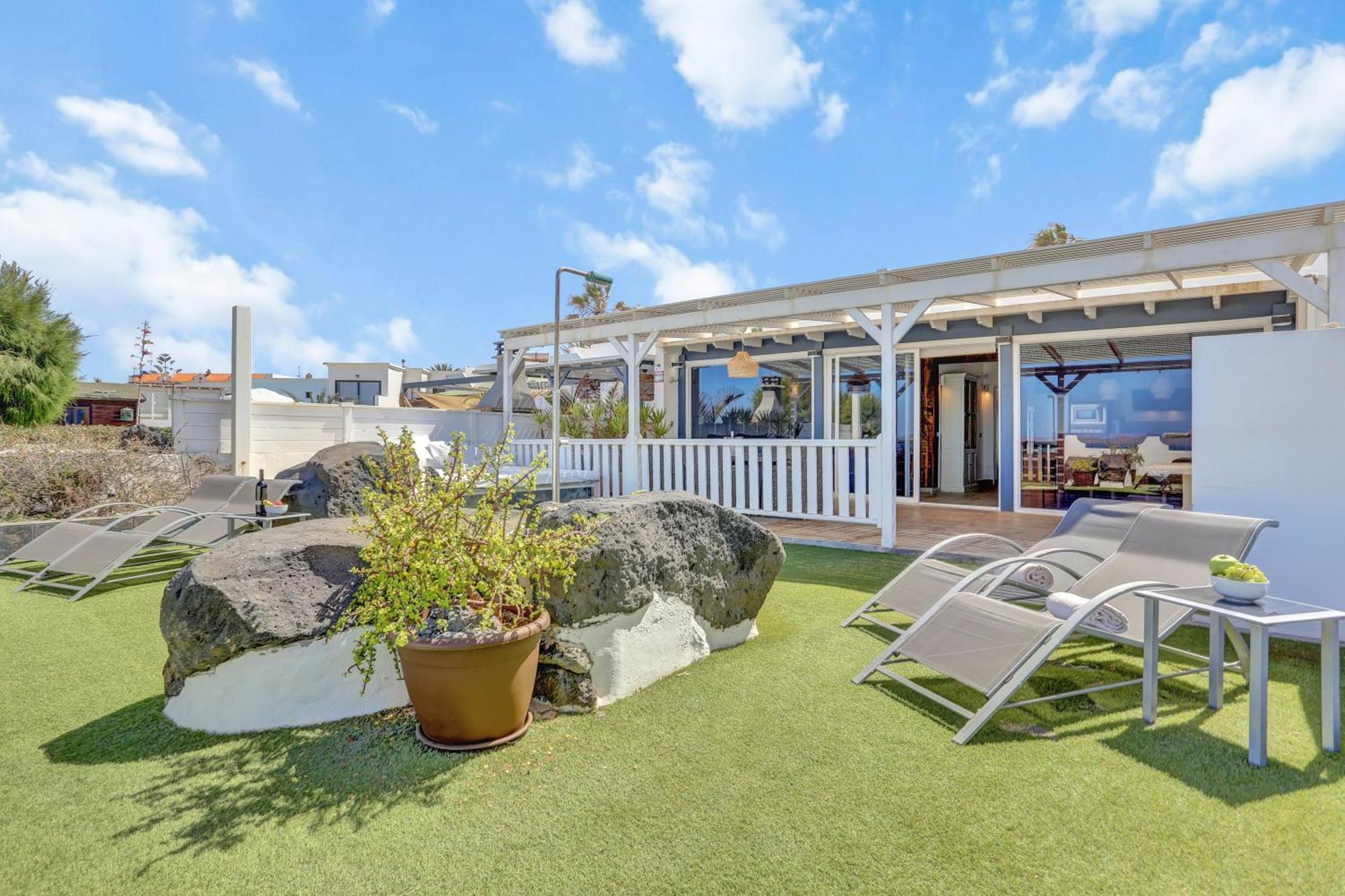 Granados 27 Beachfront