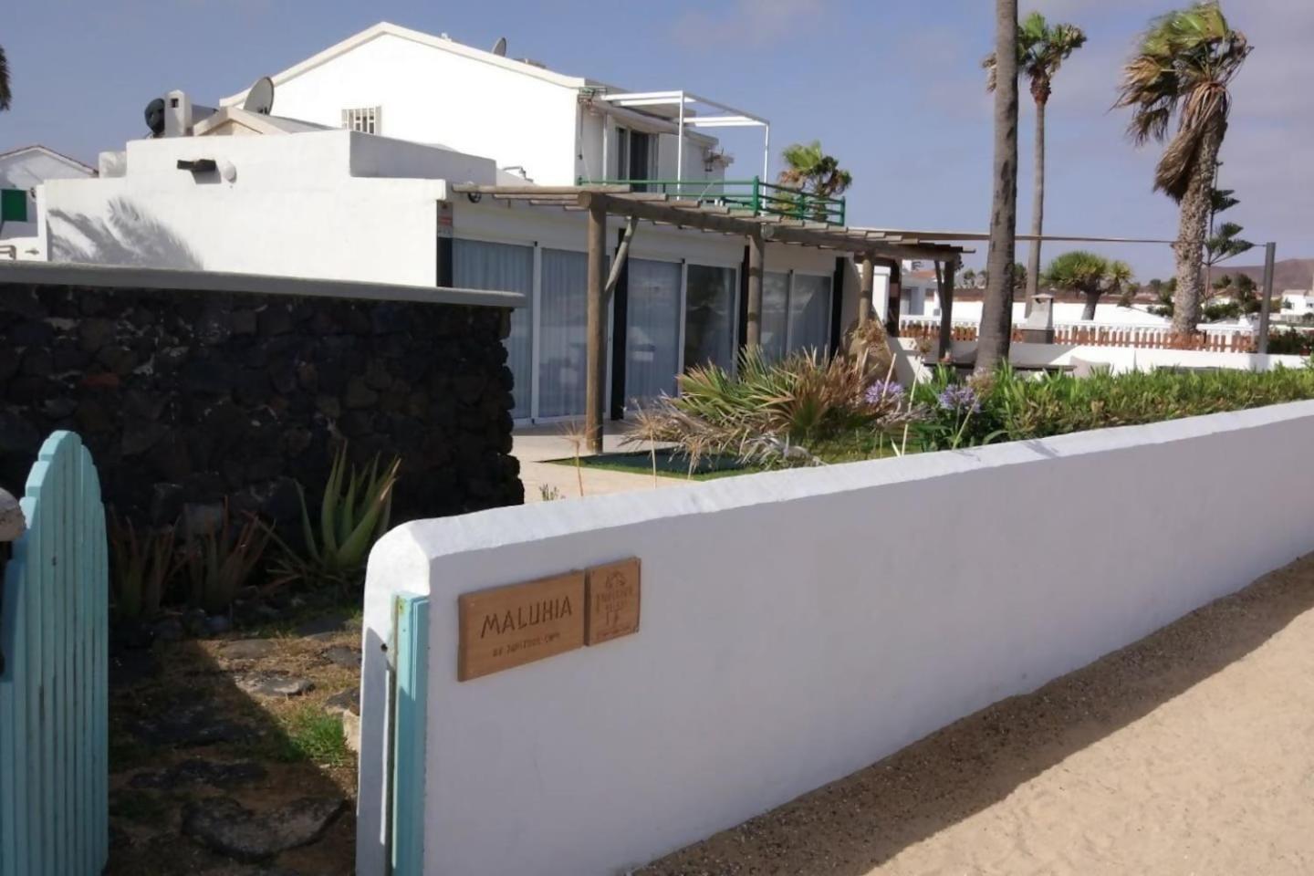 Villa Maluhia Frente Al Mar Y Jacuzzi Corralejo