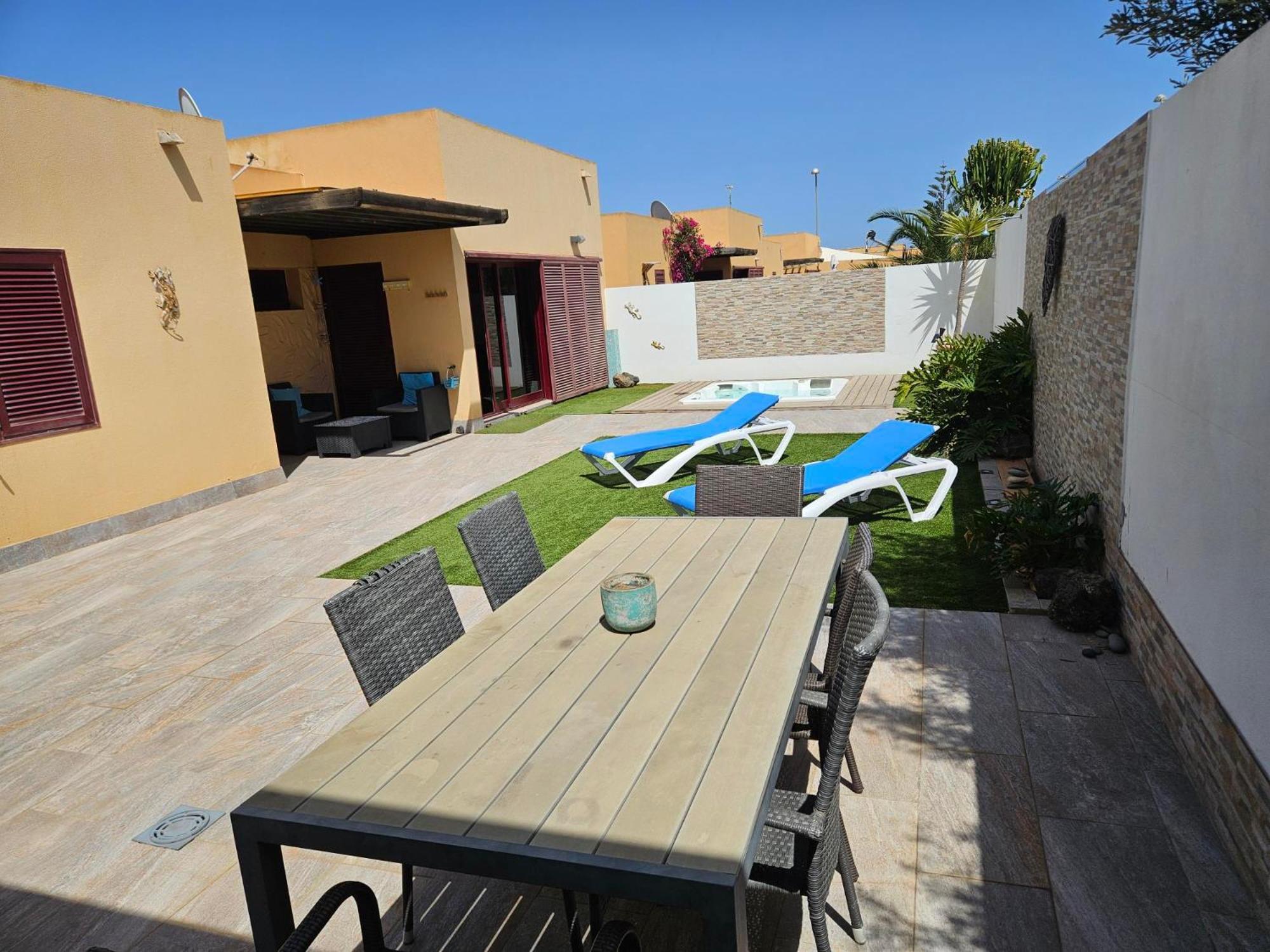 Casa Amor Villa *