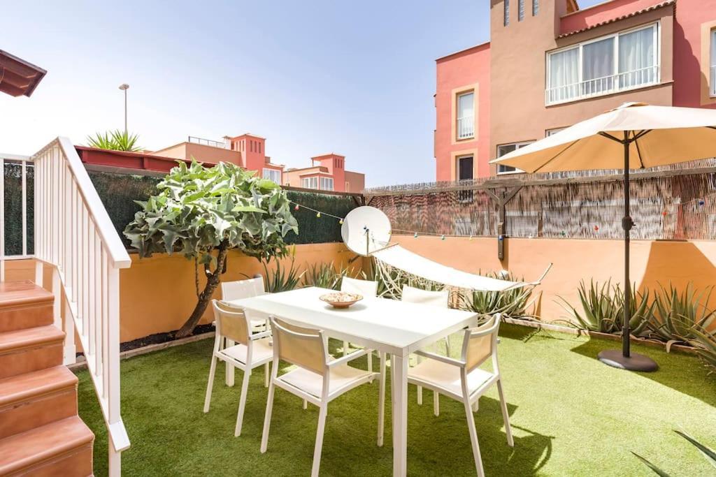Dunas With Swimming Pool Apartment