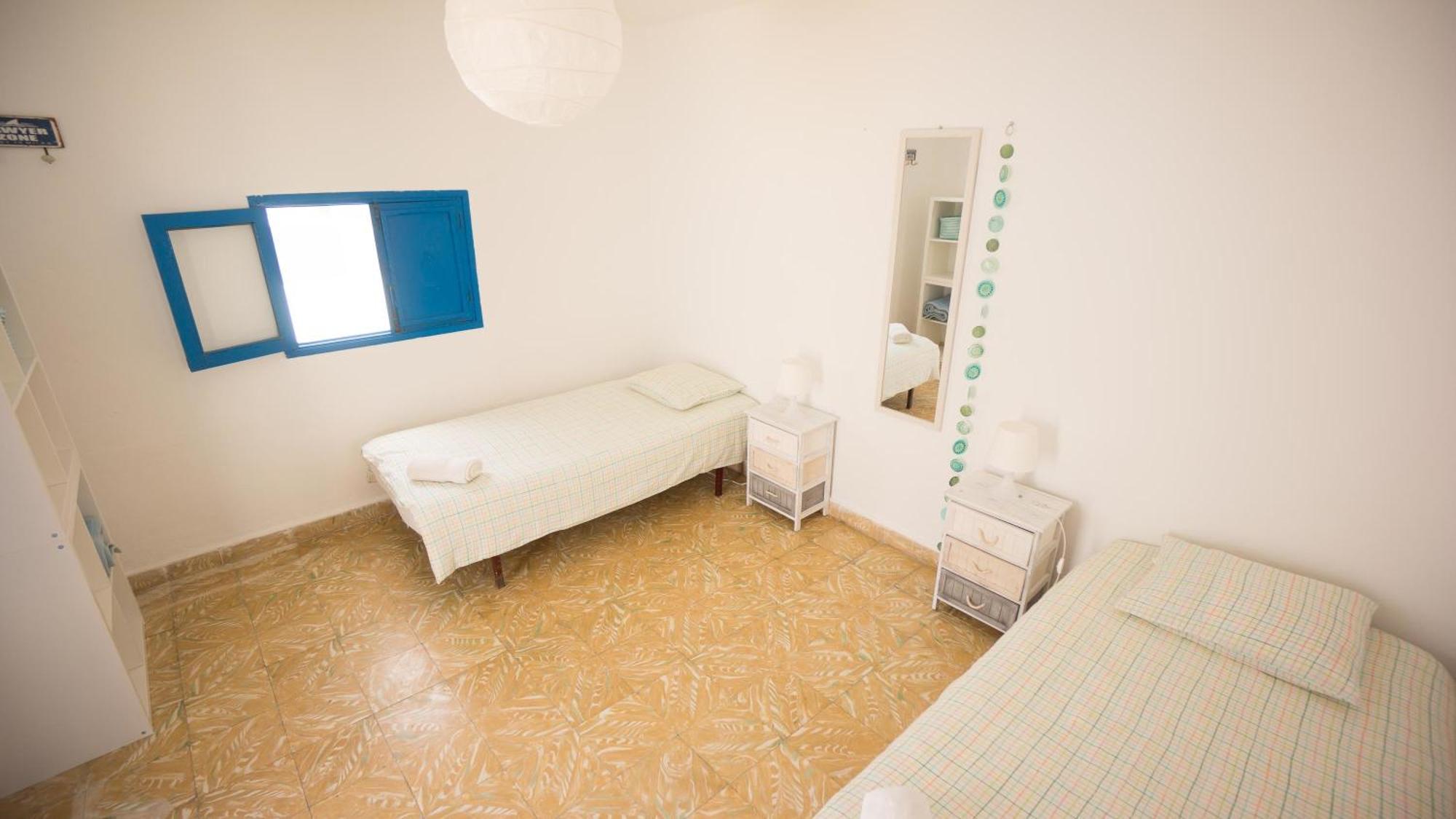 Albergue Sol Y Mar Surf Camp Corralejo
