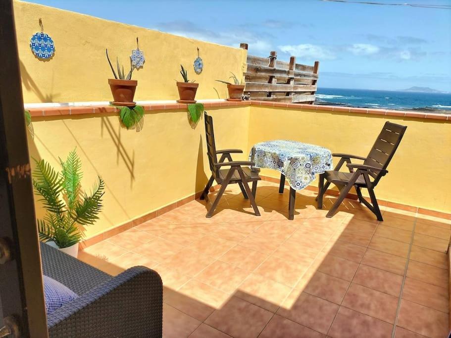 Atico De Carlo Con Vistas Al Mar Y Terraza *