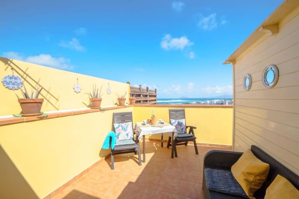 Atico De Carlo Con Vistas Al Mar Y Terraza Apartment