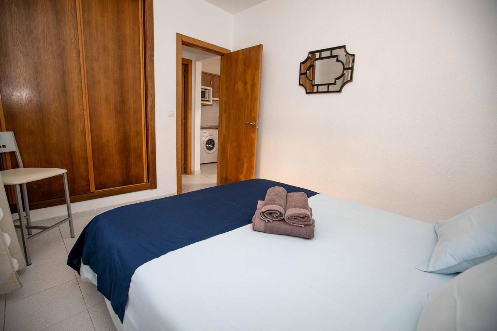 Luxury Cayetana, By Comfortable Luxury Apartment