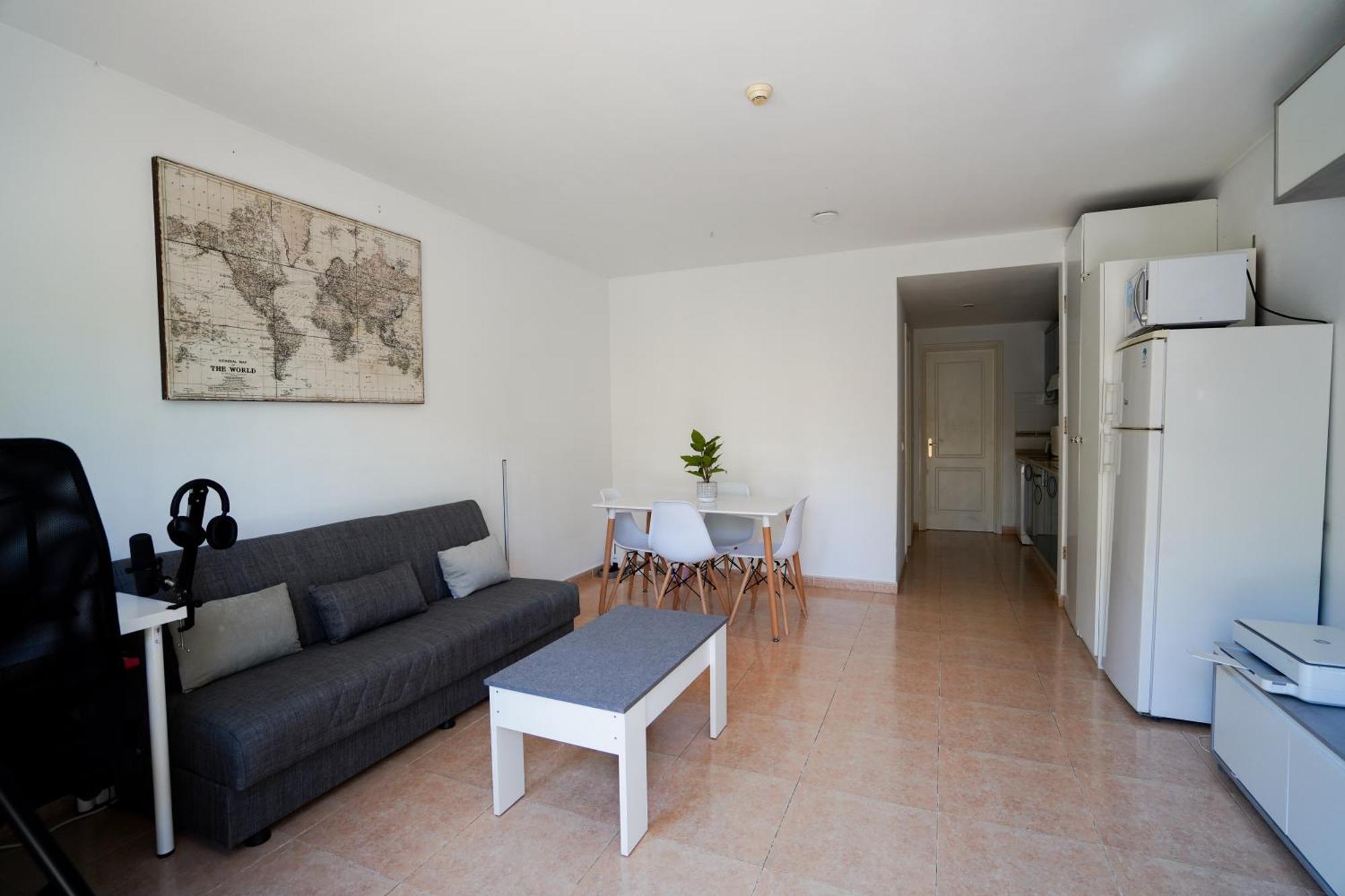 Private - Fast Wi-fi - Pool Appartement