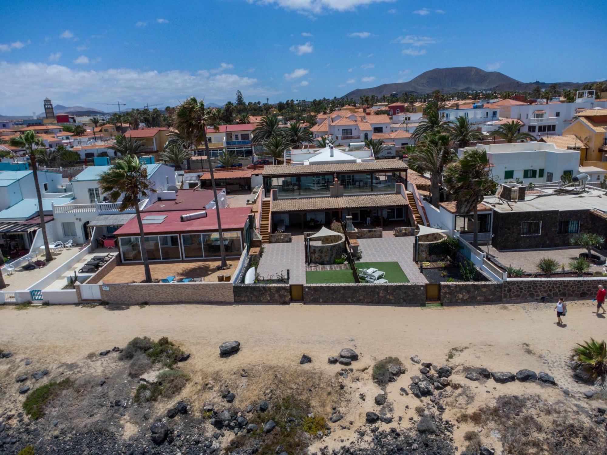 Marina Ii Beachfront By Holidays