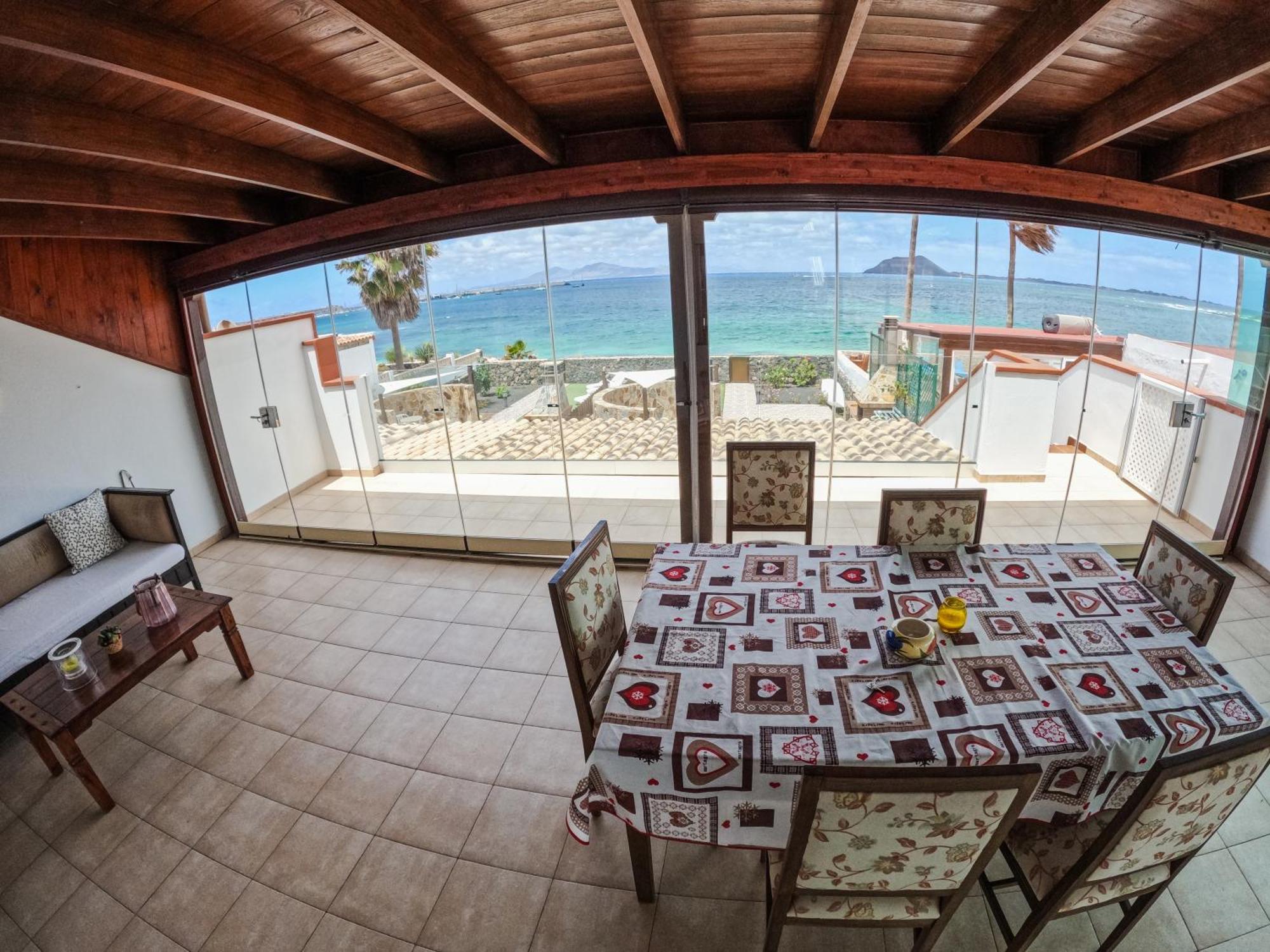 Marina Ii Beachfront By Holidays Villa *
