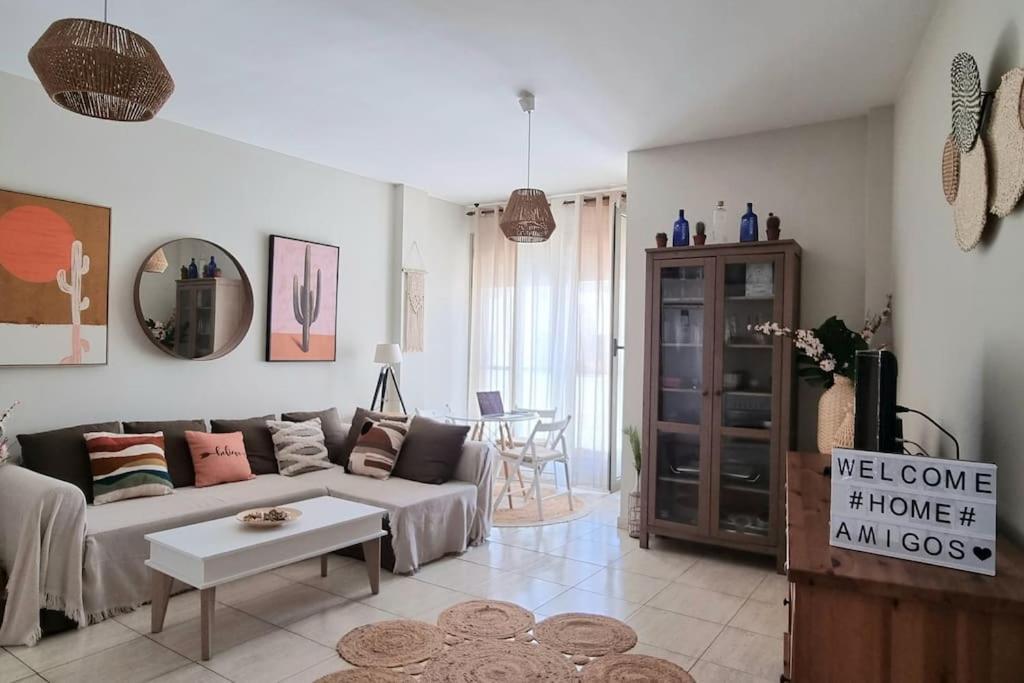 Fast Wi-fi- Private Rooftop Terrace- 2 Bed *