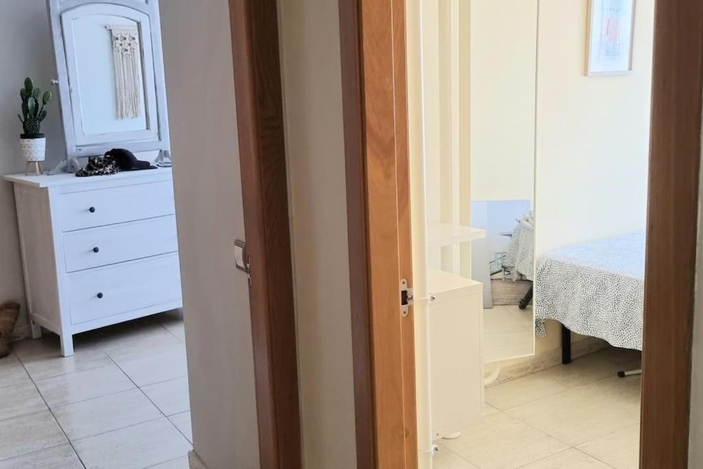 Fast Wi-fi- Private Rooftop Terrace- 2 Bed Apartment