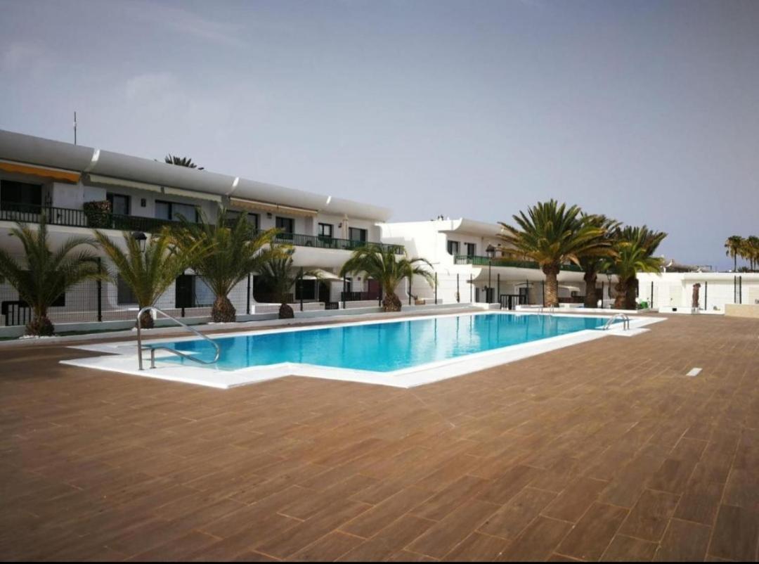 & Pool Apartment *