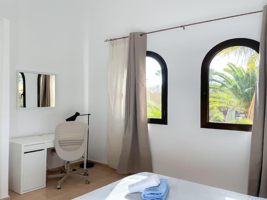 Oasis La Palmera Apartment *