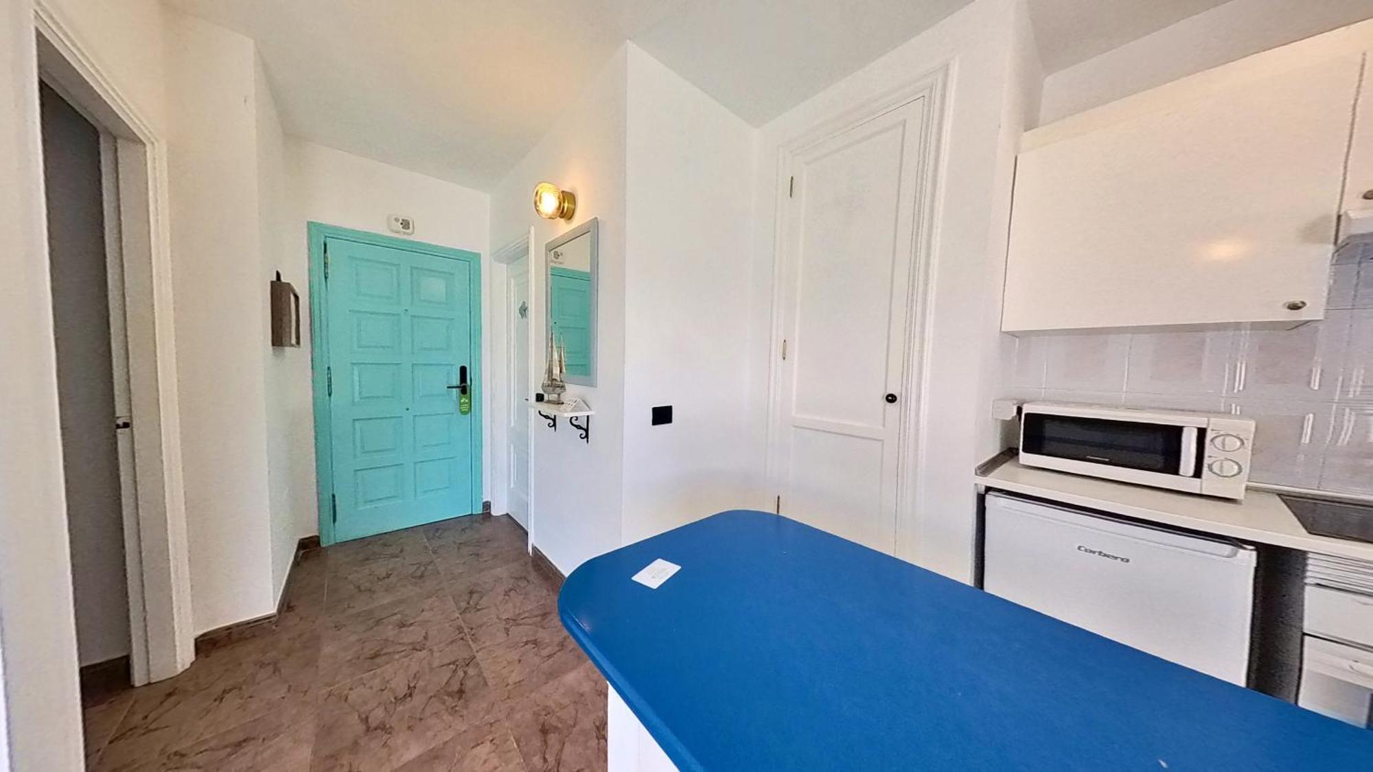 Nautical - Boutique Homes - City Center - Adults Only