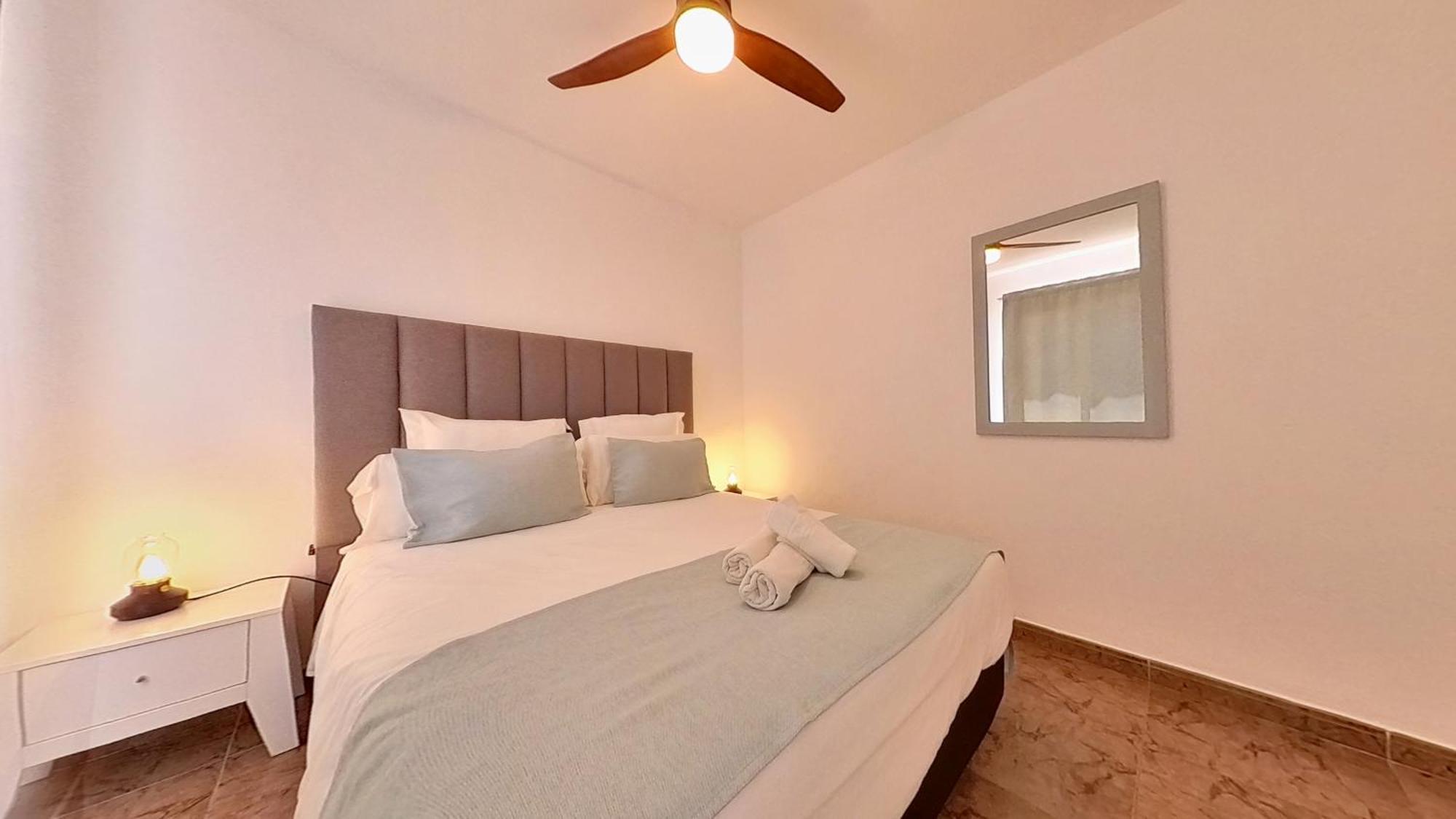 Nautical - Boutique Homes - City Center - Adults Only Apartment *