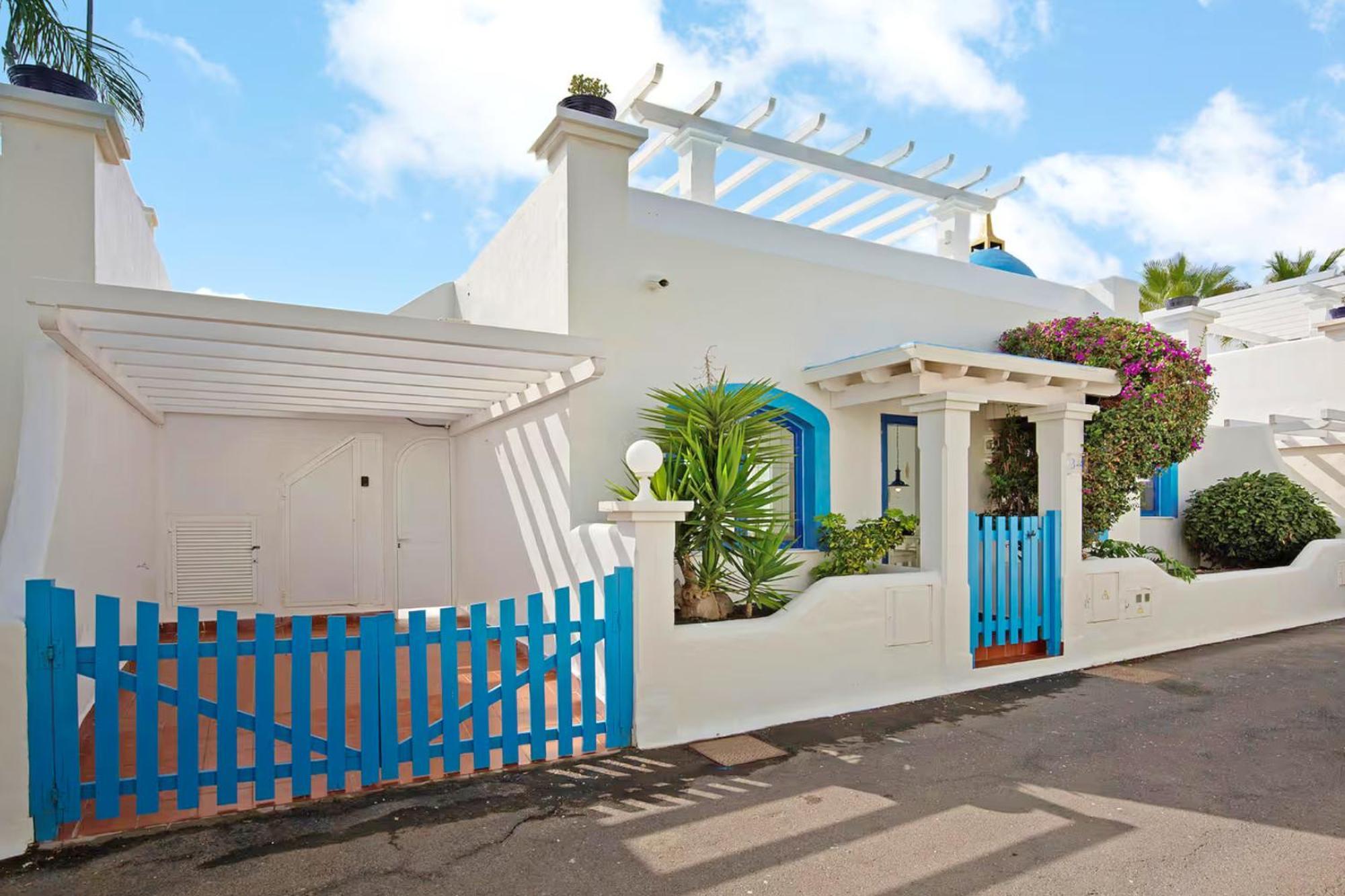 Katis Boutique In Bahiazul 4* Corralejo