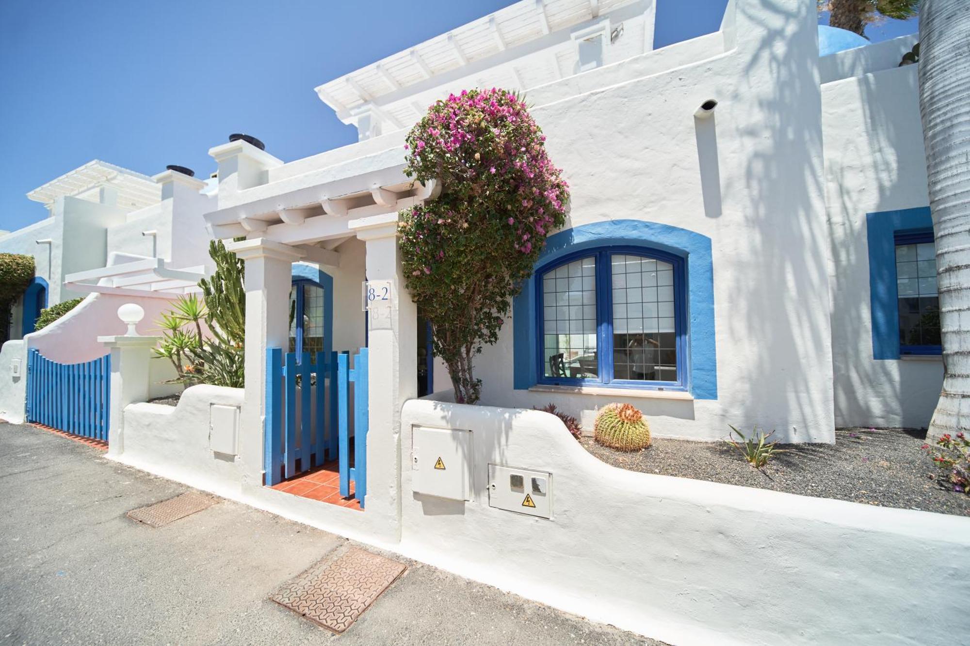 Katis Boutique In Bahiazul Corralejo