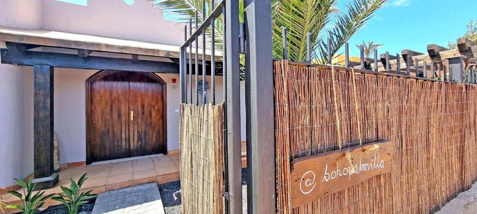 Komfortables In Mit Privatem Garten Und Beheiztem Pool *